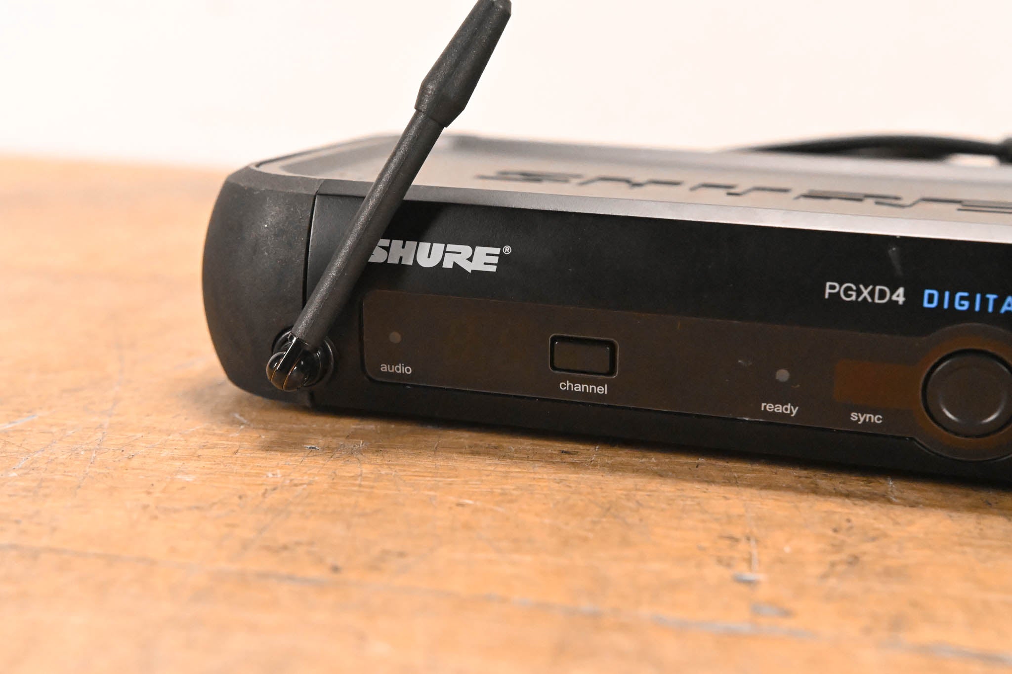 Shure PGXD24/BETA58-X8 Digital Wireless Handheld Microphone System