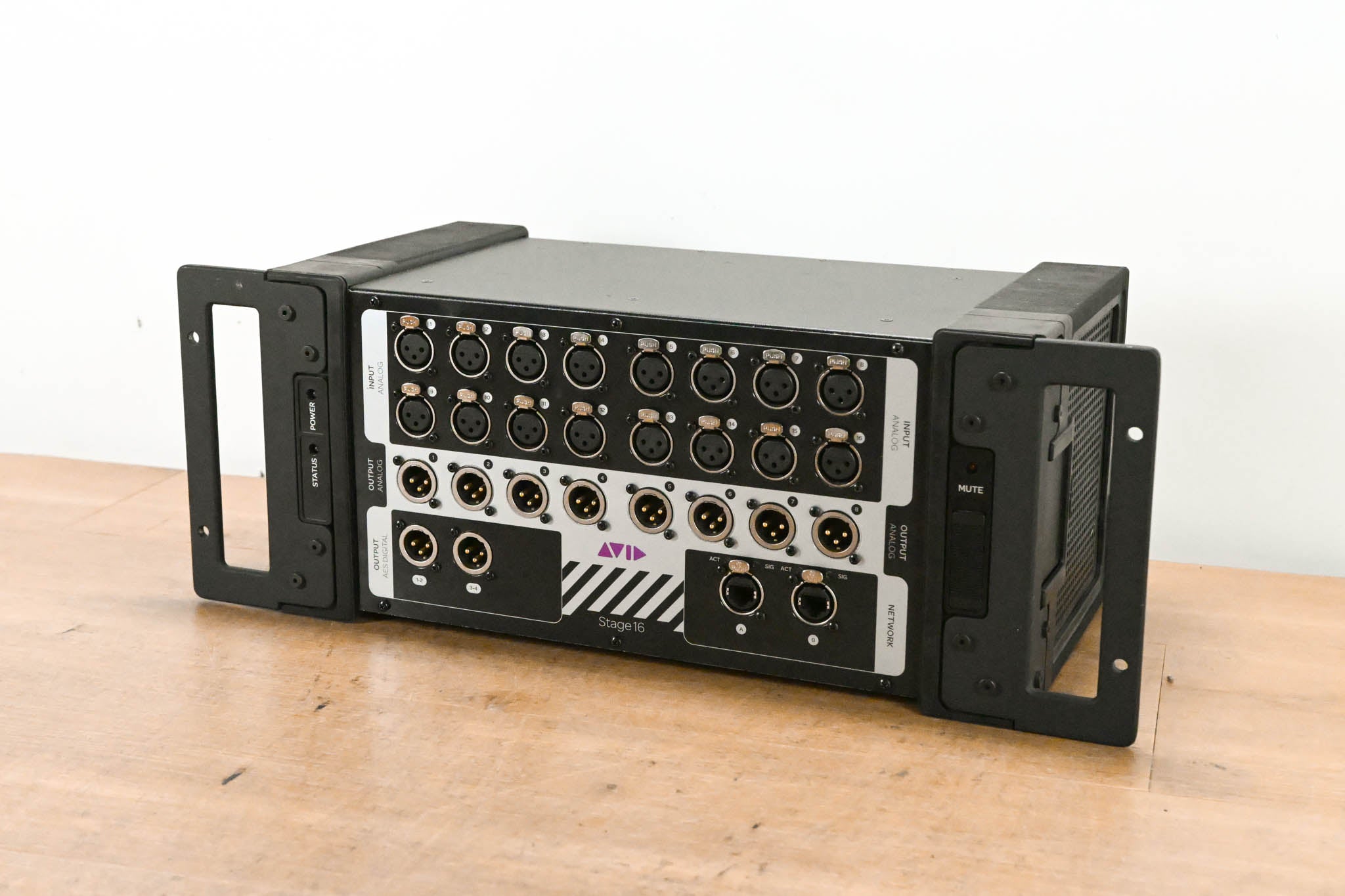 AVID Venue Stage 16 Remote I/O Stage Rack for S3L Digital Mixing System
