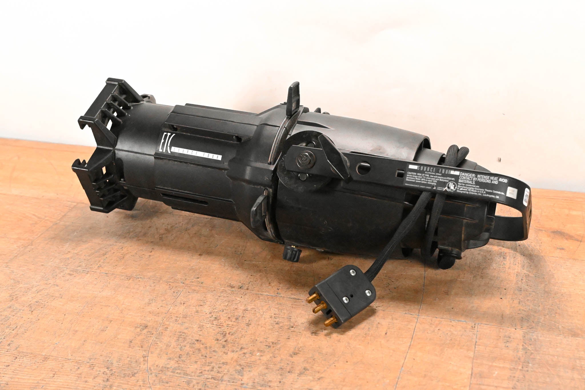 ETC Source Four 575 26 Degree Ellipsoidal Light