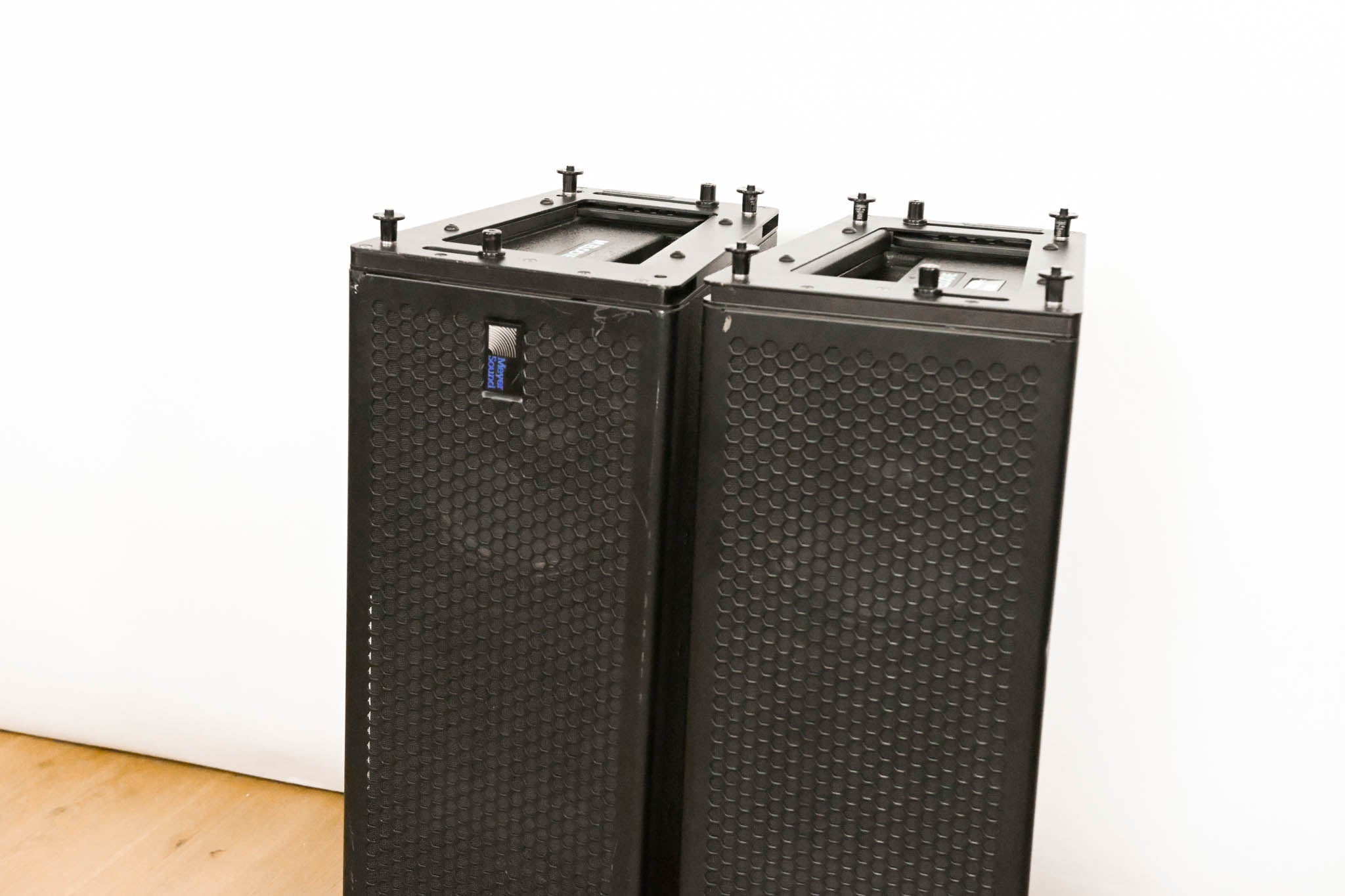 Meyer Sound M'elodie High-Power Curvilinear Array Loudspeaker (PAIR)
