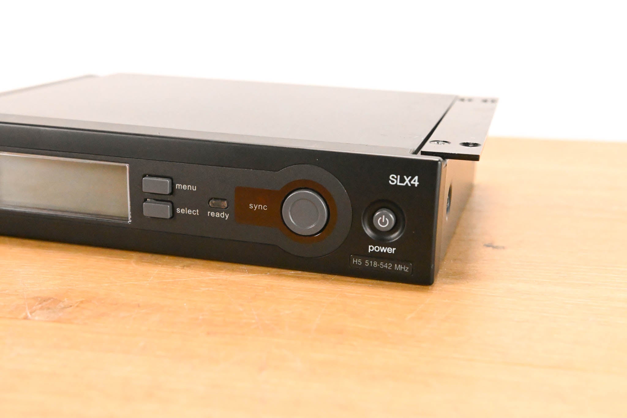 Shure SLX4 Wireless Receiver - H5 Band: 518-542 MHz (NO POWER SUPPLY)