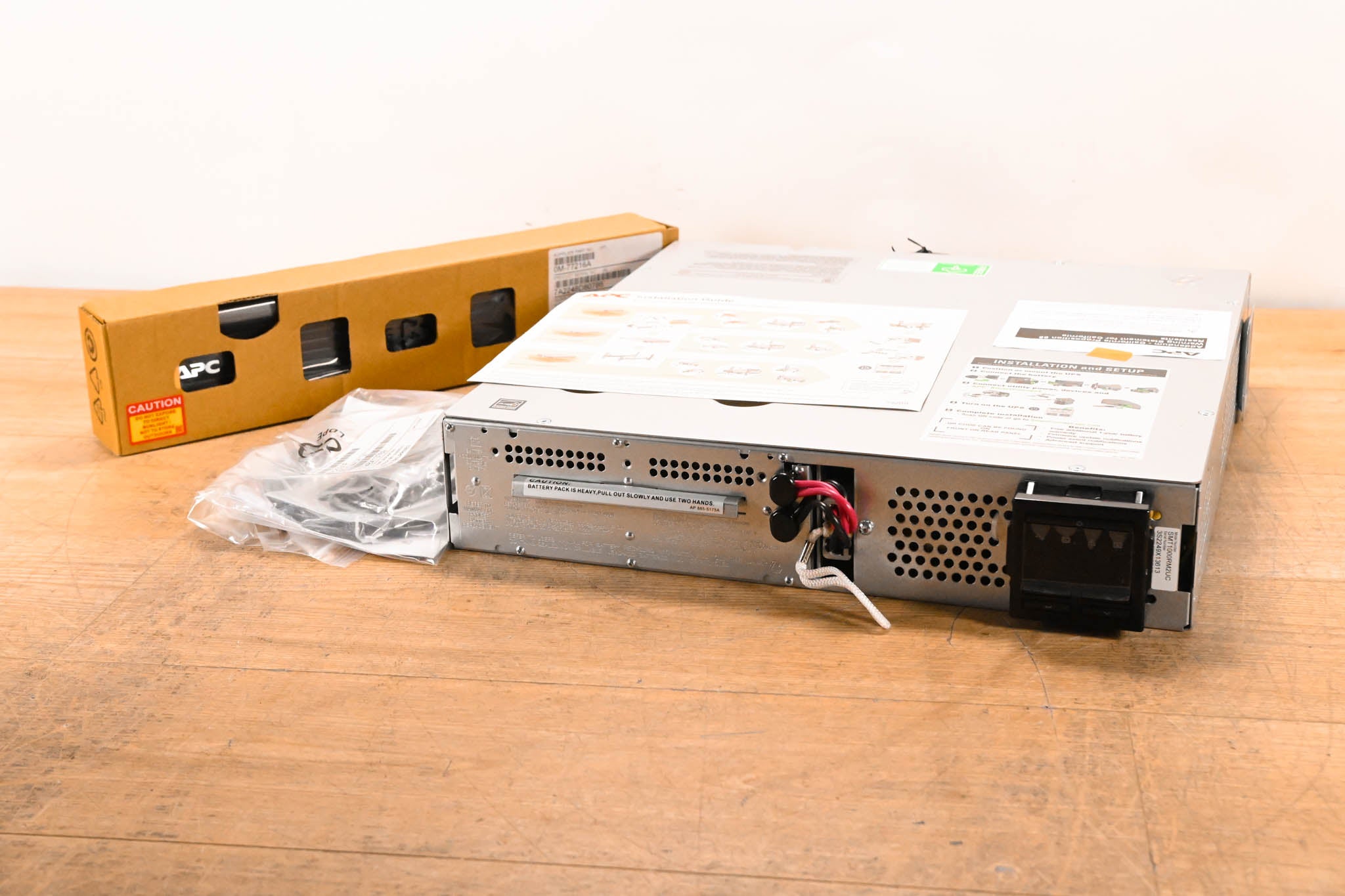 APC SMT1000RM2UC Smart-UPS Battery Backup w/ SmartConnect