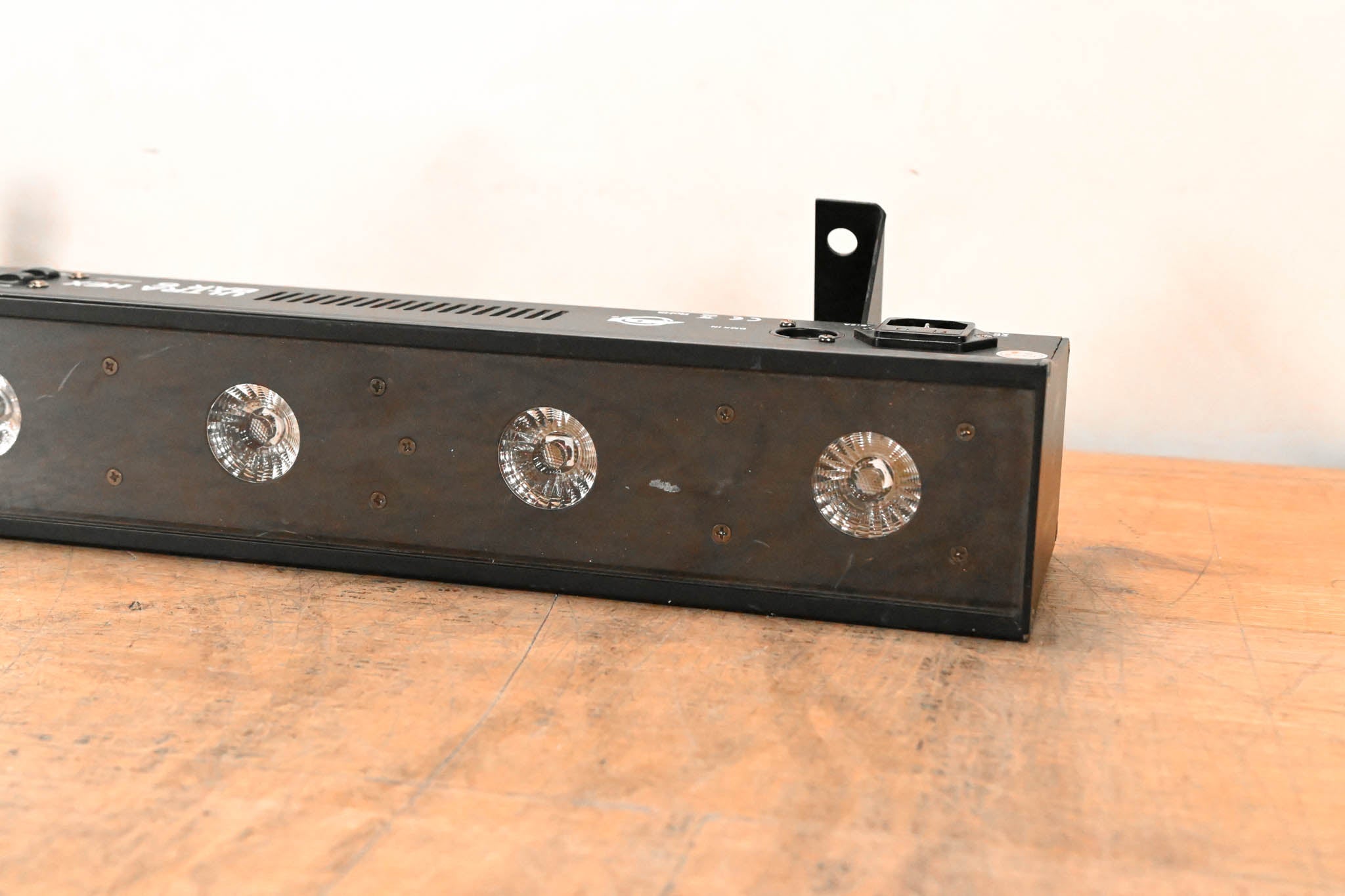 ADJ Ultra Hex Bar 6 LED Linear Fixture