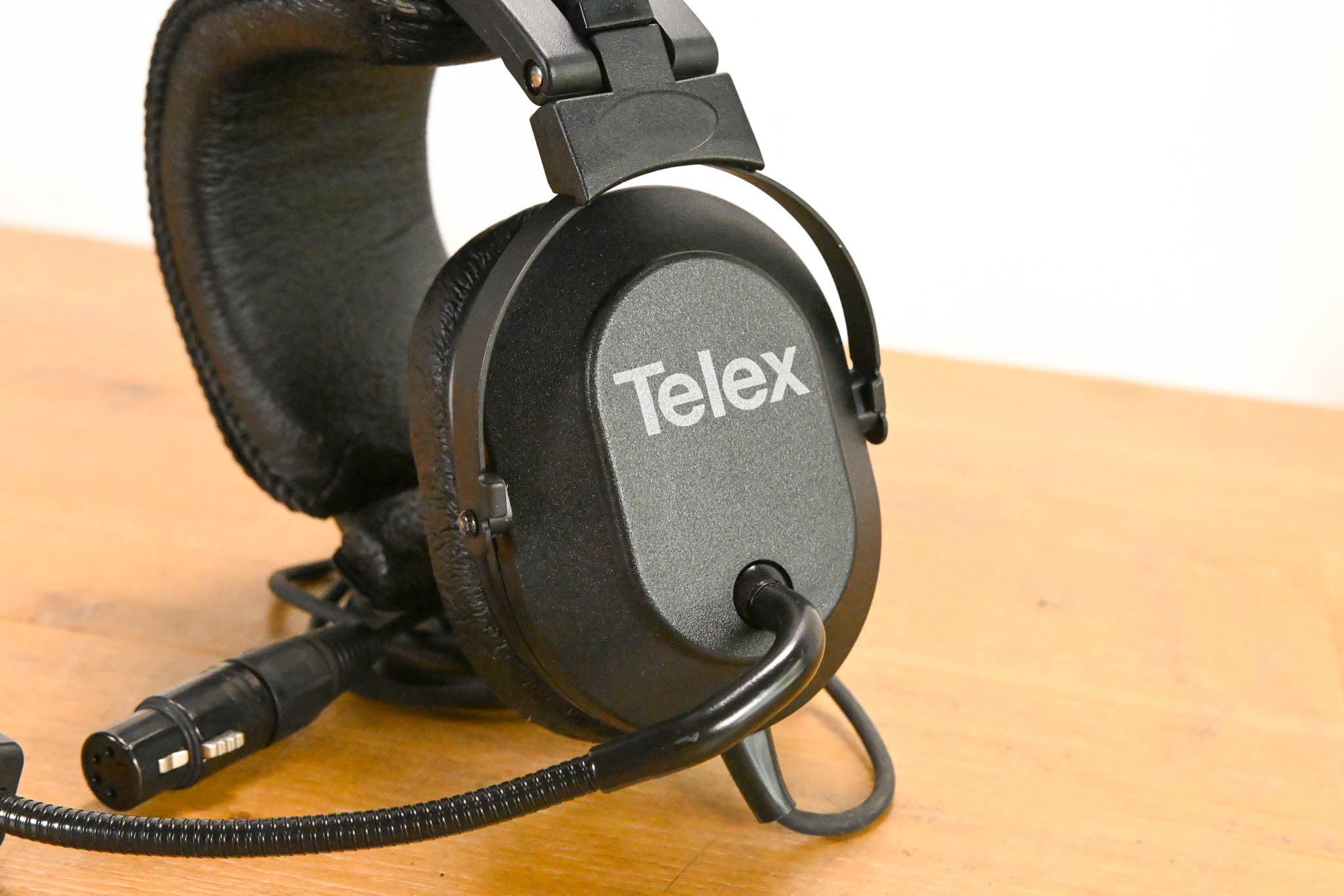 Telex HR-1 Single-Sided Headset with Flexible Dynamic Boom Mic