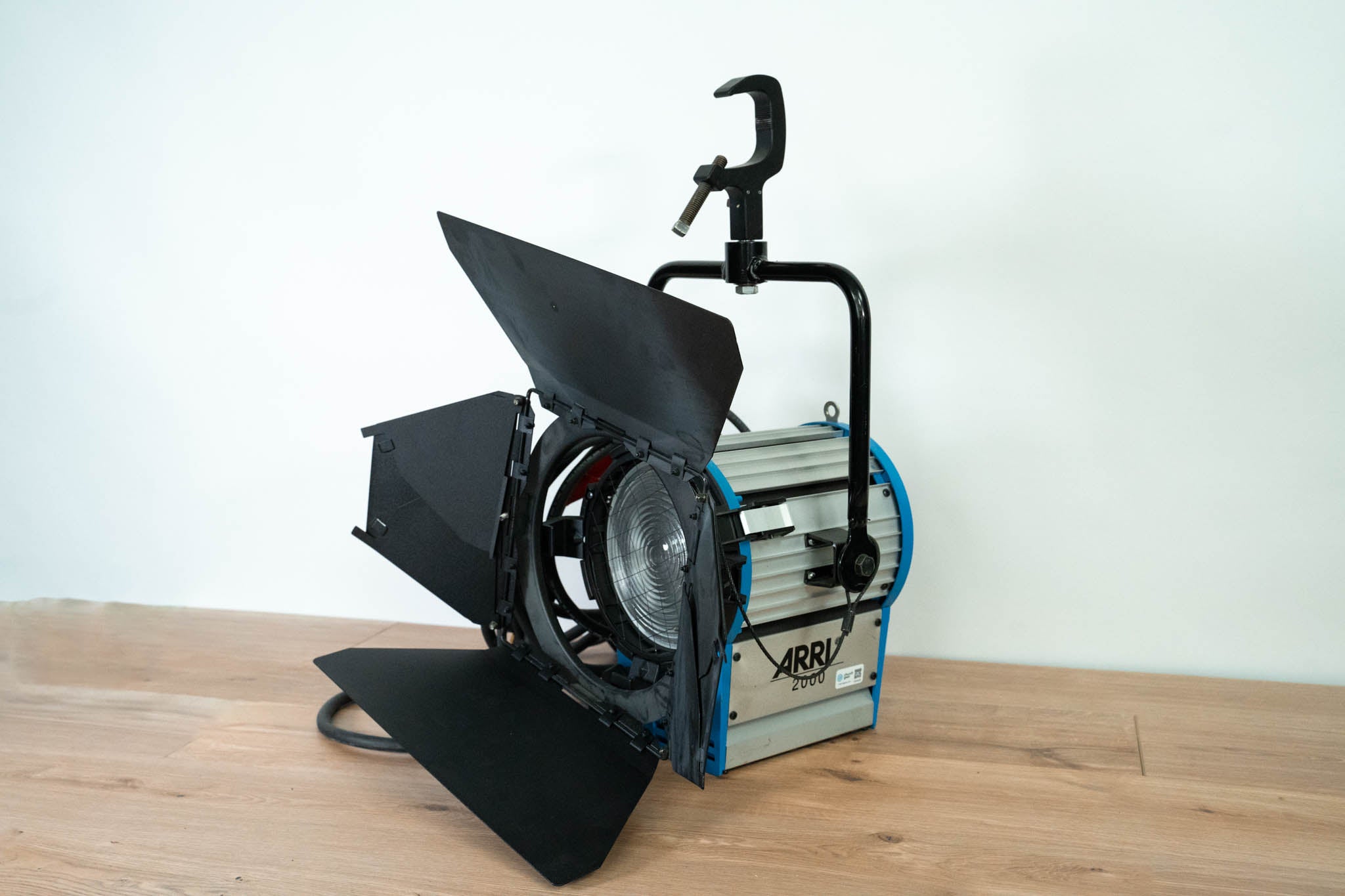 ARRI 2000 Fresnel Light Fixture