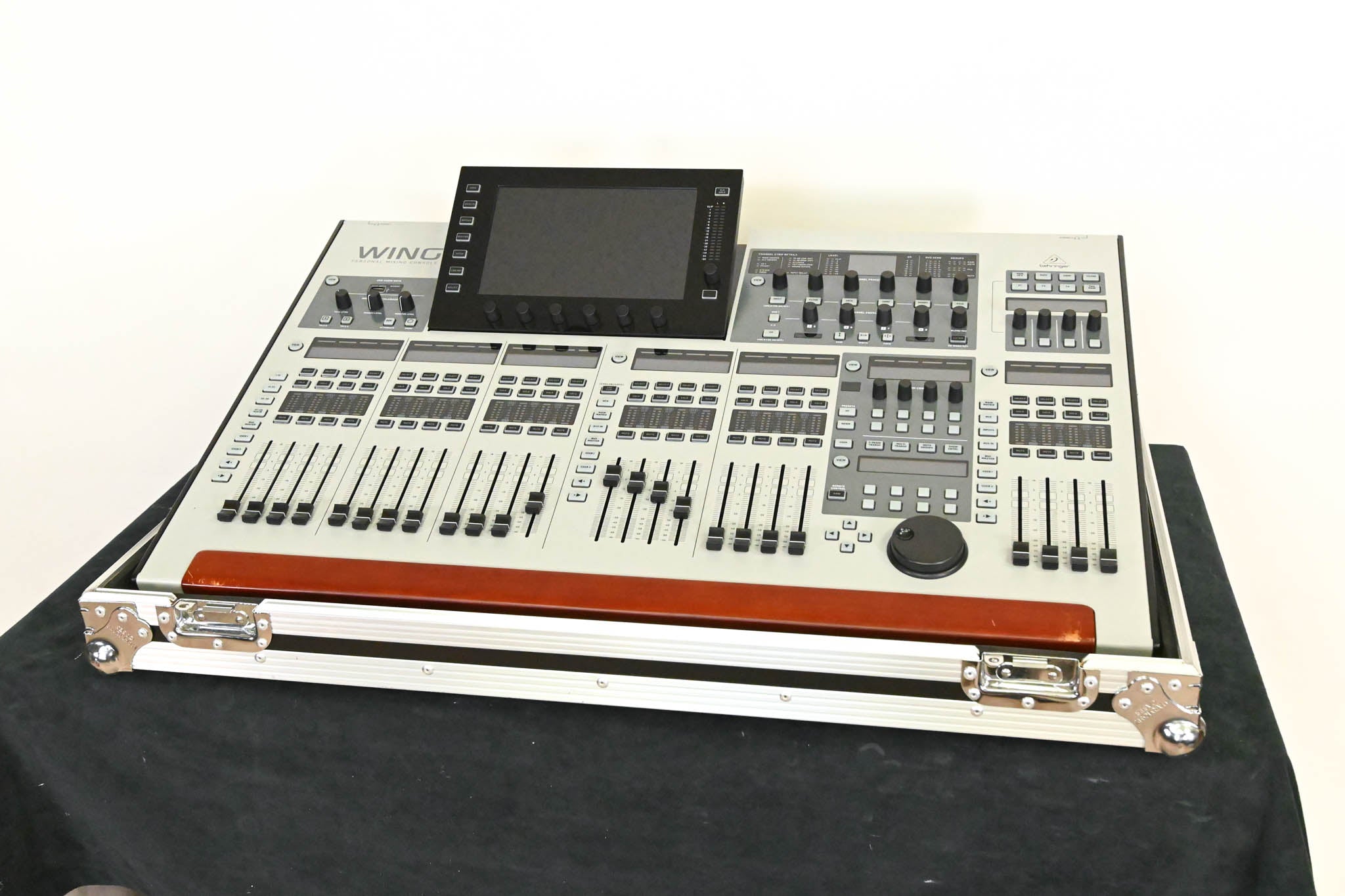 Behringer WING 48-Channel Digital Mixer with Road Case