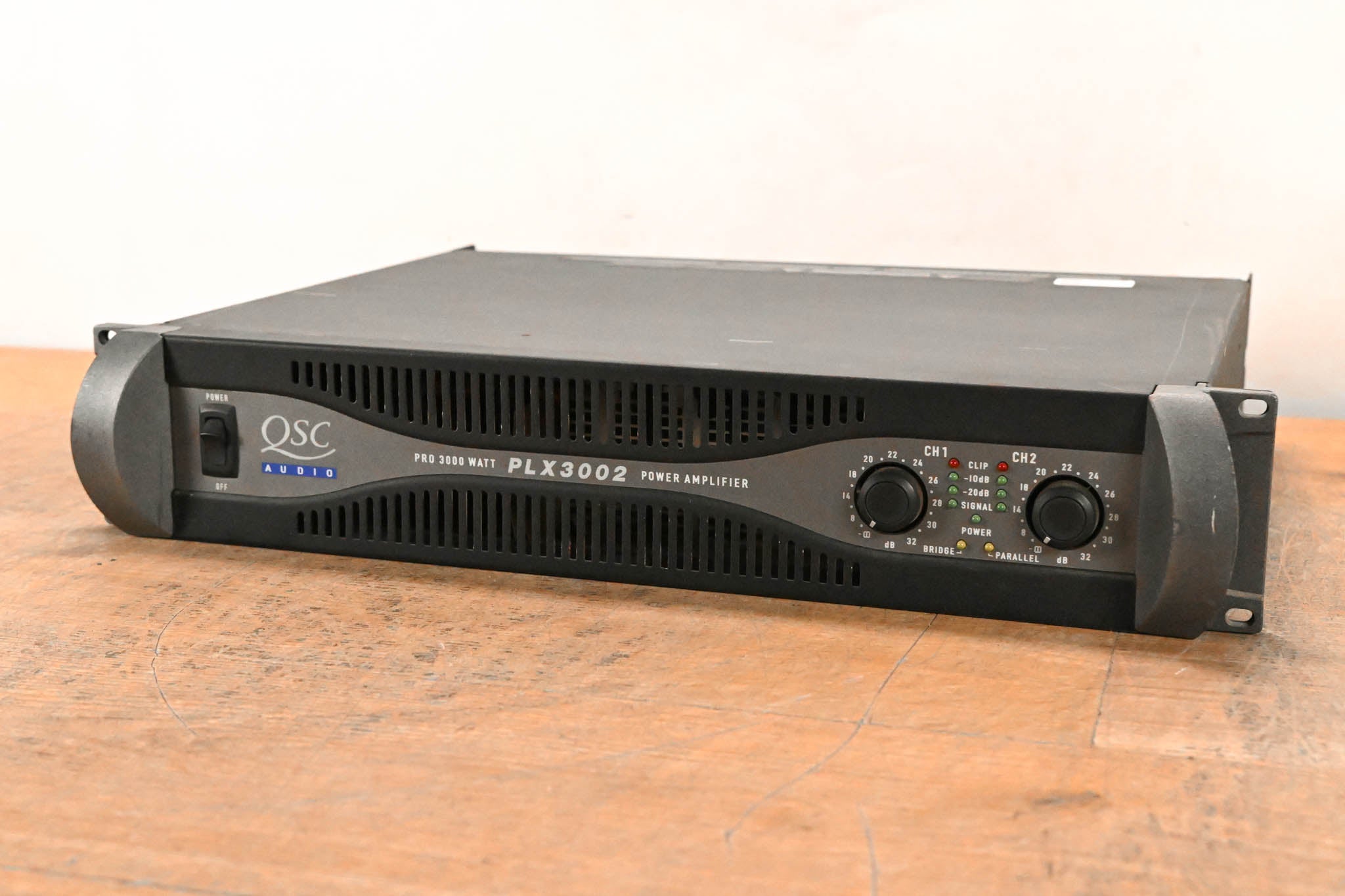 QSC PLX3002 2-Channel Power Amplifier