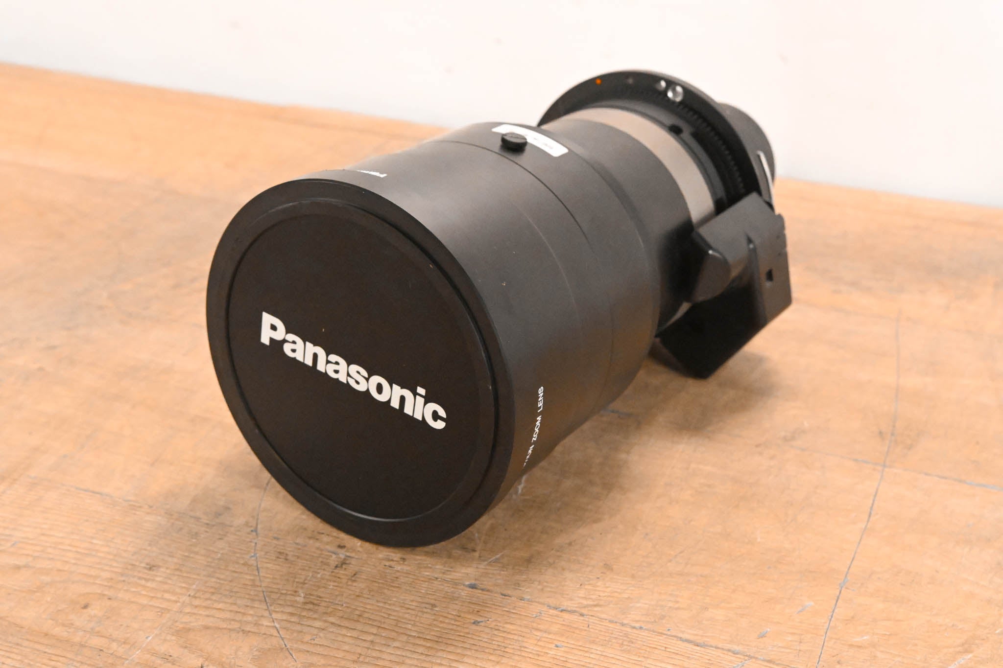 Panasonic ET-D75LE6 3-Chip DLP Projector Zoom Lens