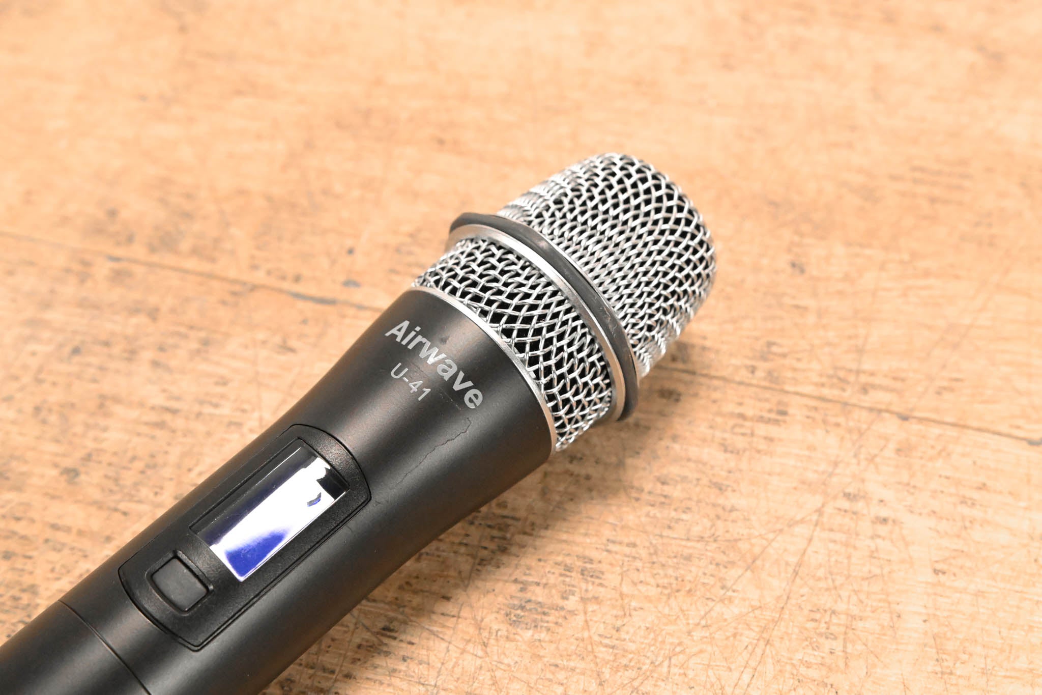 Airwave Technologies U-41 Handheld Transmitter Microphone - 514-542 MHz