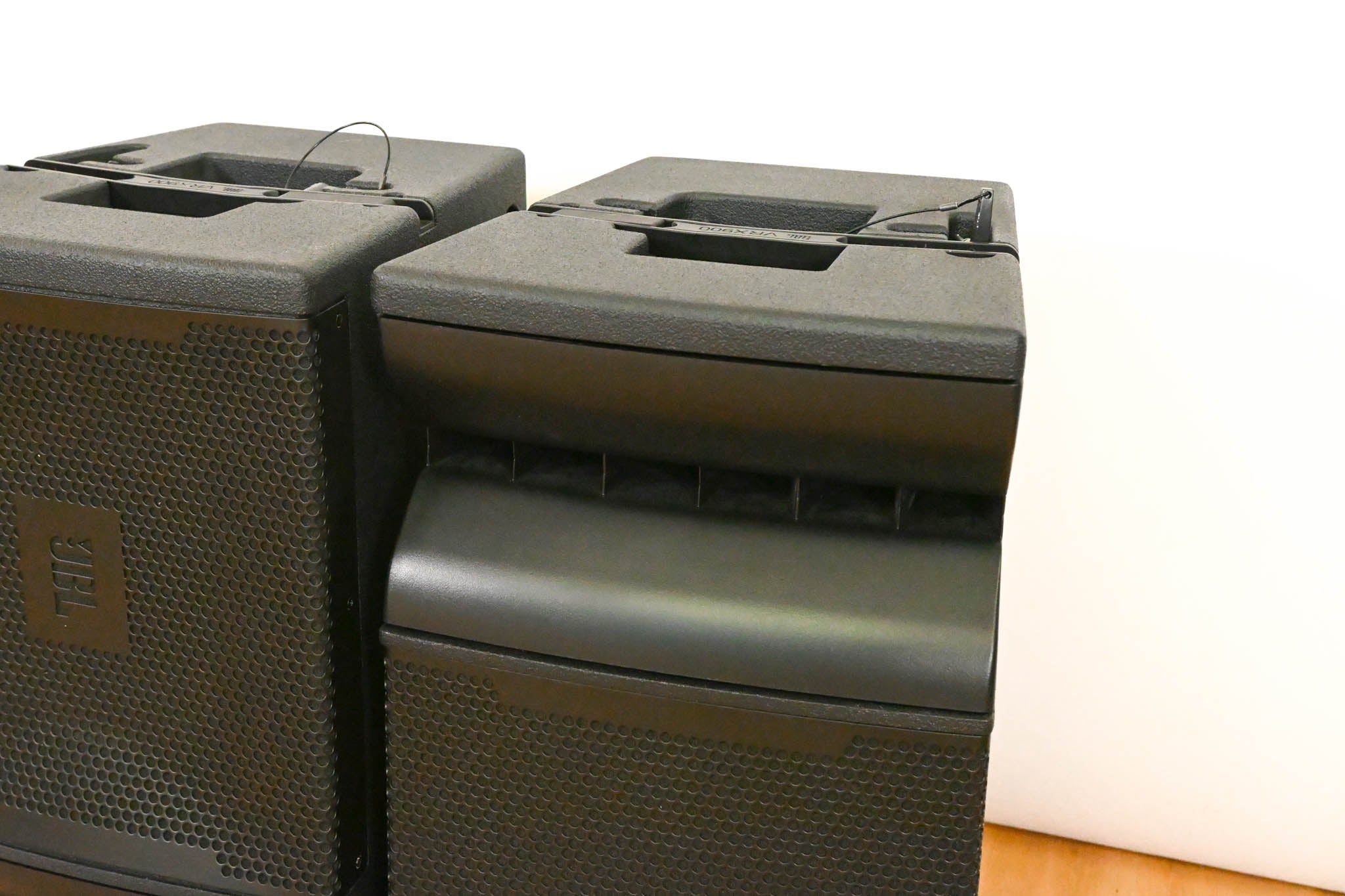 JBL VRX932LA-1 12" Two-Way Line Array Loudspeaker System (PAIR)