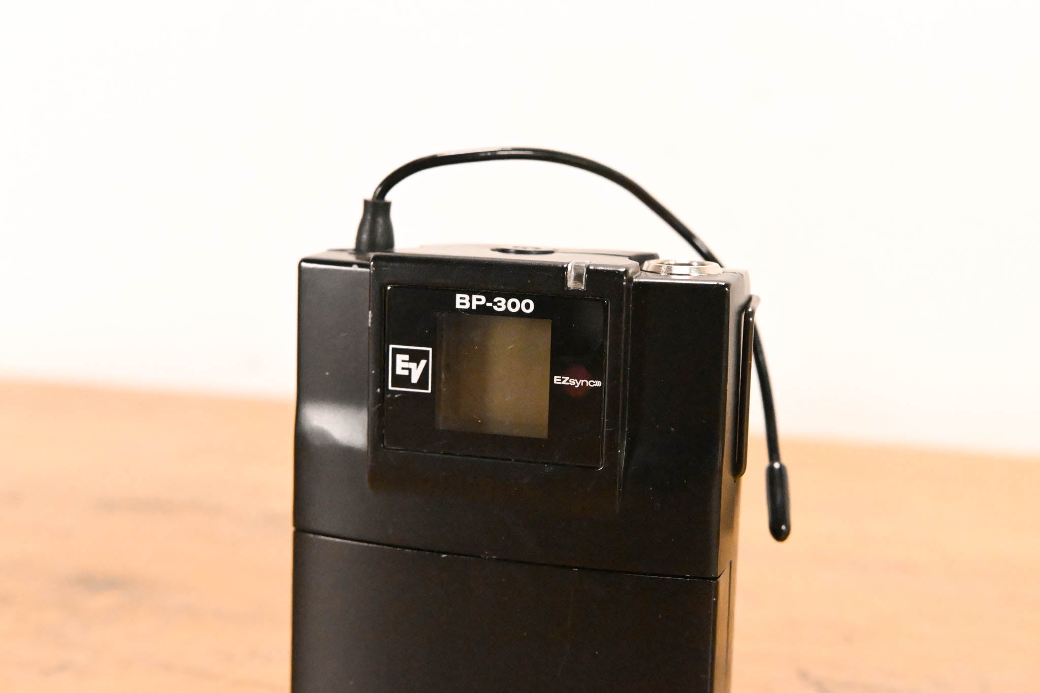 Electro-Voice (EV) R-300 Receiver w/ BP-300 Bodypack - Band C (NO PSU)