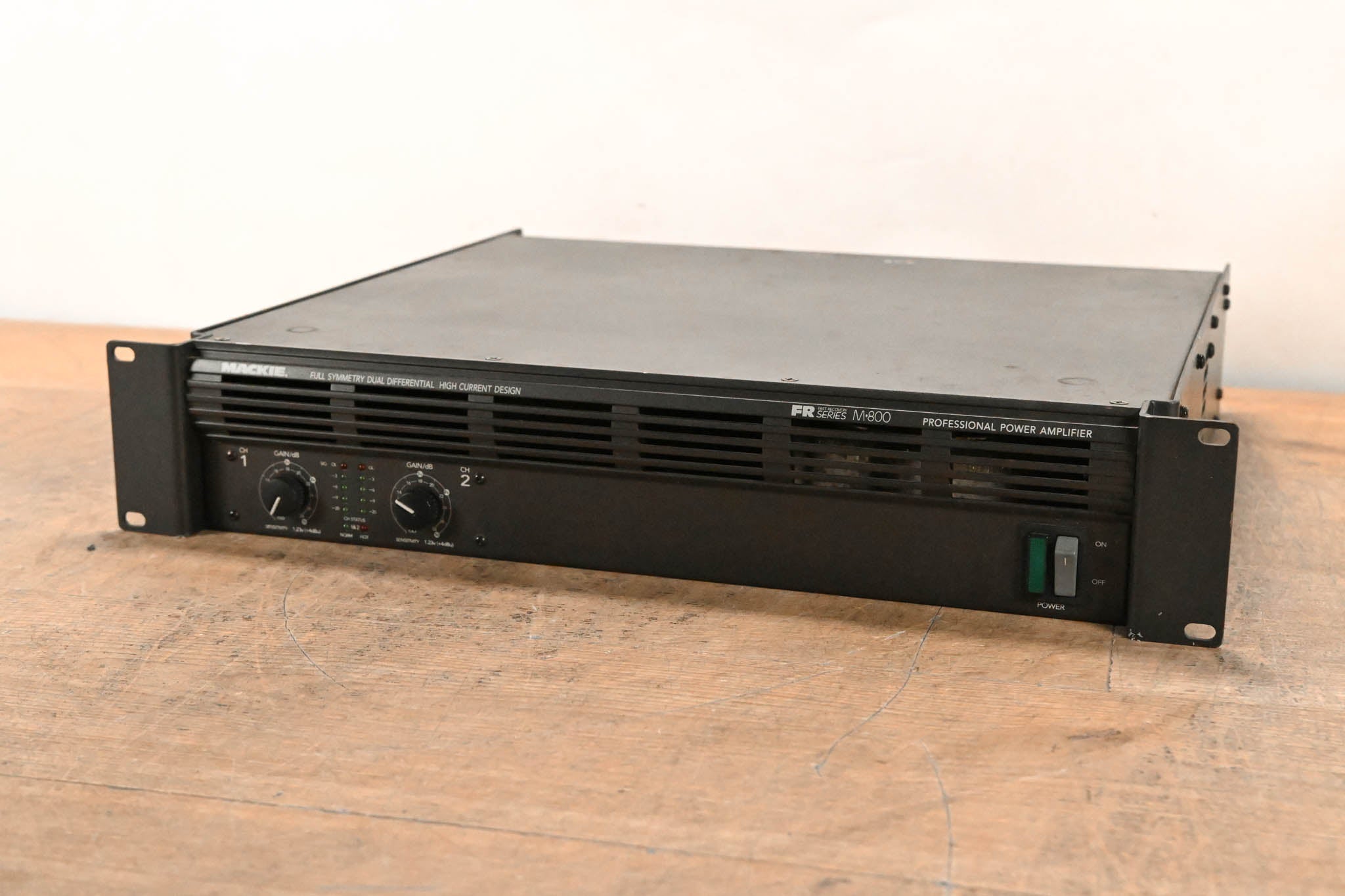 Mackie M800 FR Series 2-Channel Power Amplifier