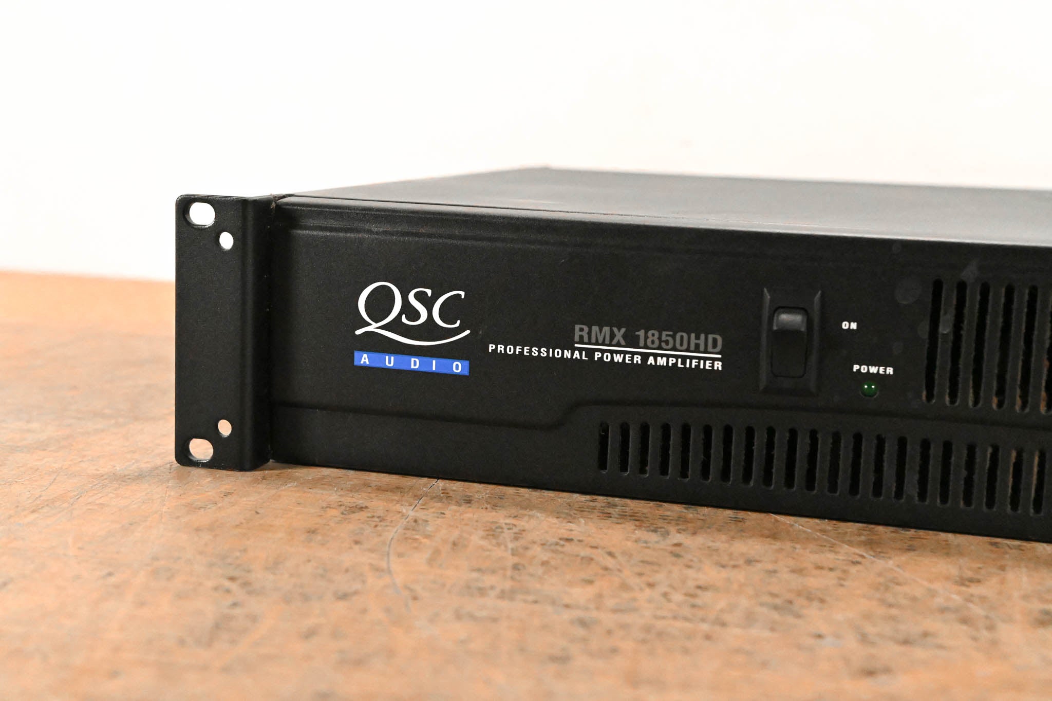 QSC RMX1850HD 2-Channel Power Amplifier
