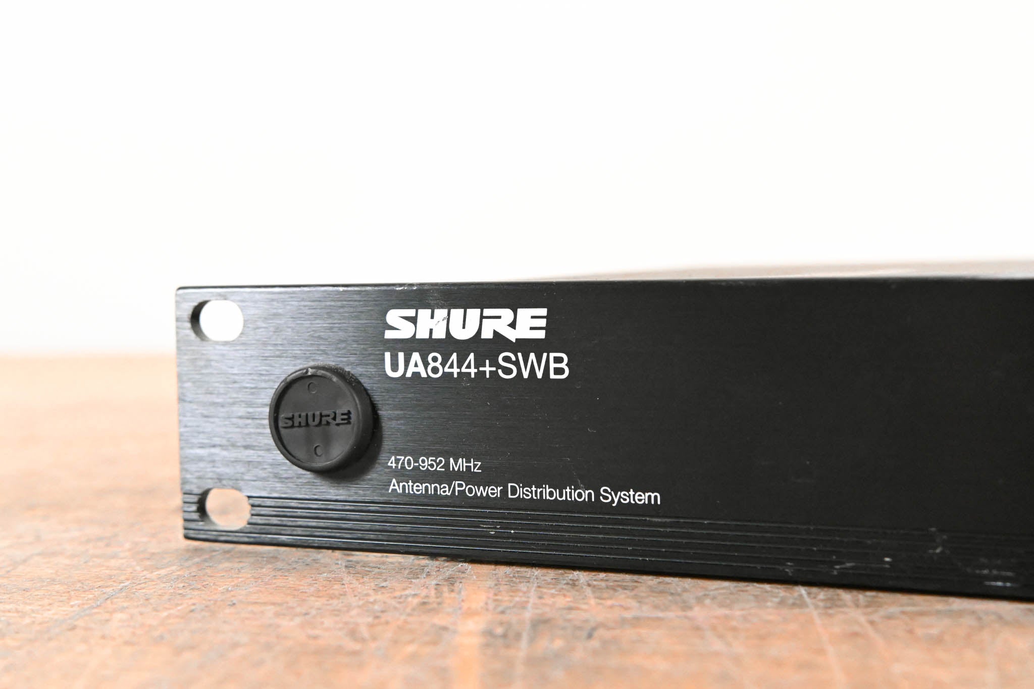 Shure UA844+SWB UHF Wideband Antenna Distribution System NO POWER SUPPLY