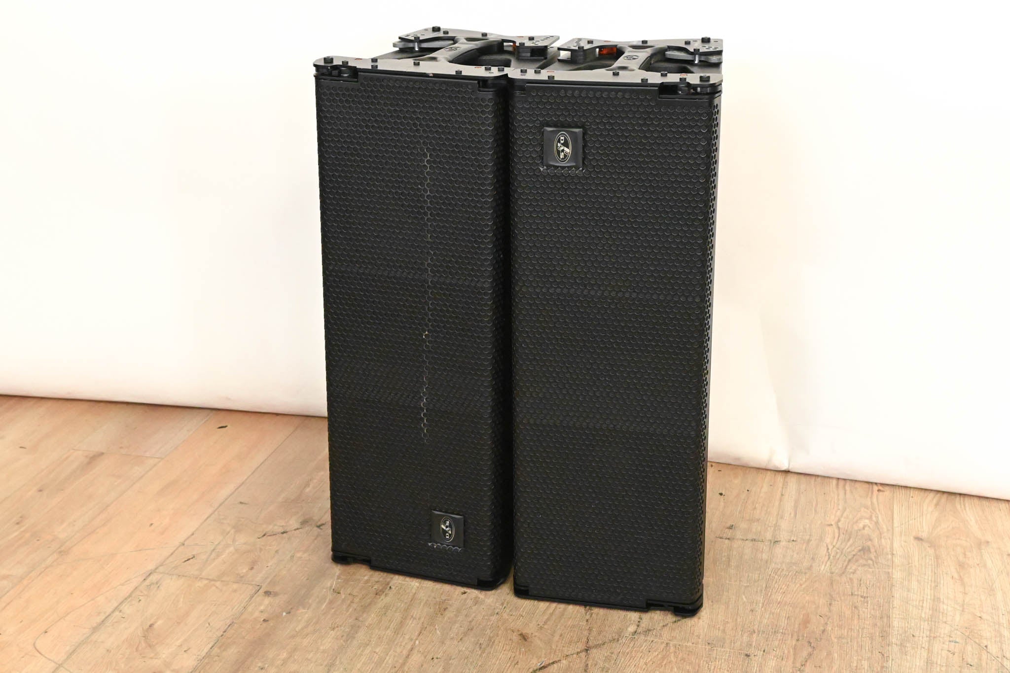 DAS Audio Event 210A 2x10" 3-Way Active Line Array Loudspeaker (PAIR)
