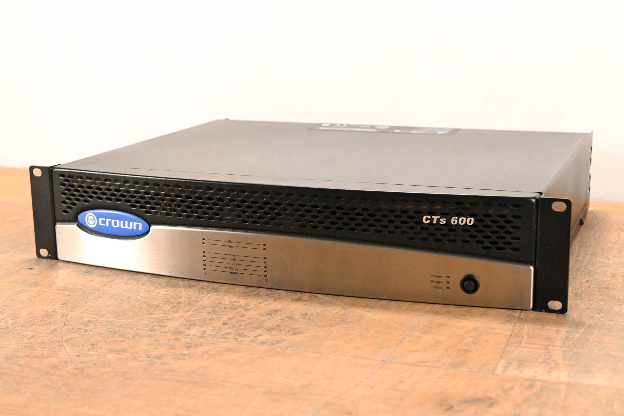 Crown CTs 600 Two-Channel 300W Power Amplifier