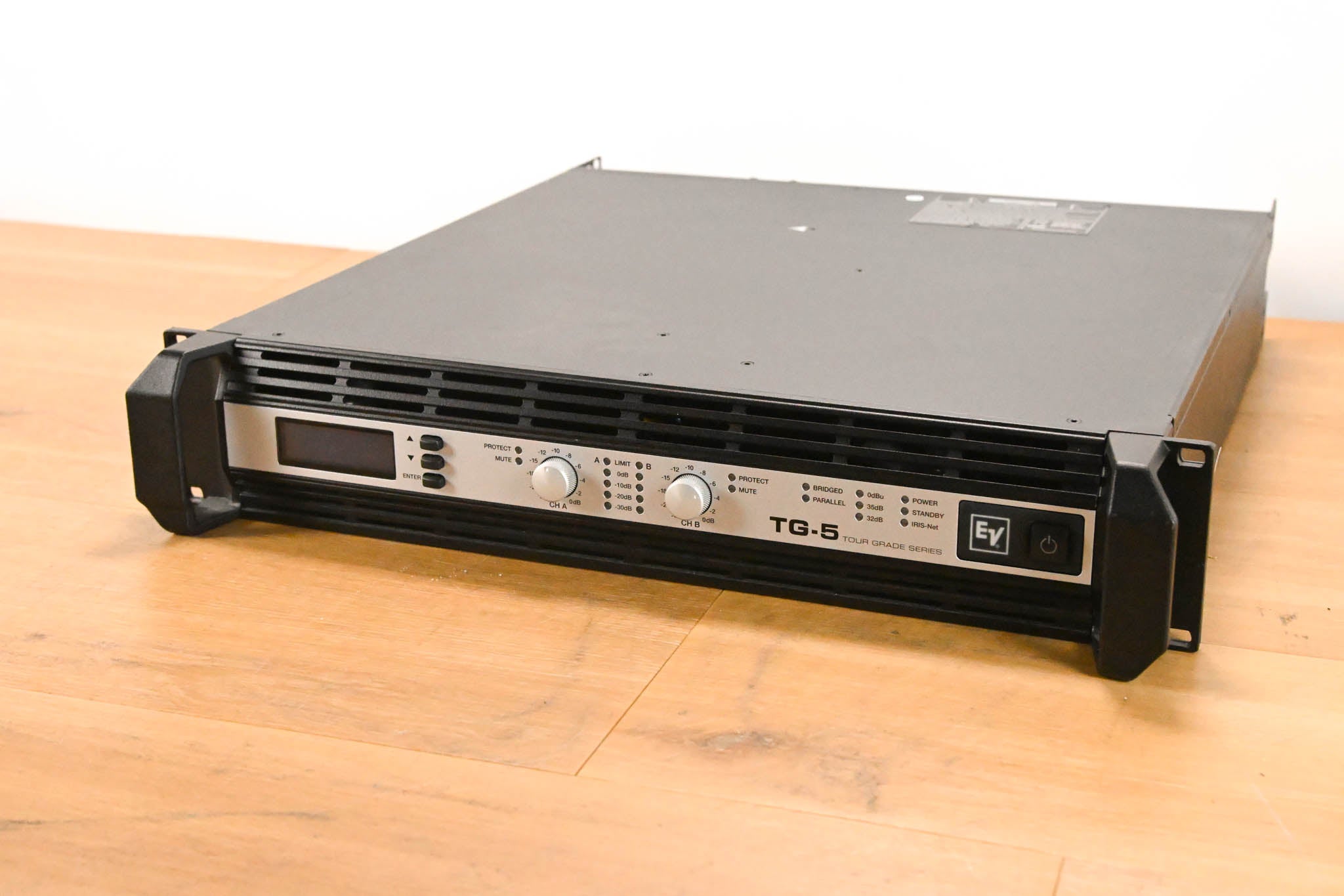 Electro-Voice (EV) TG-5 120V 2-Channel Tour Grade Power Amplifier