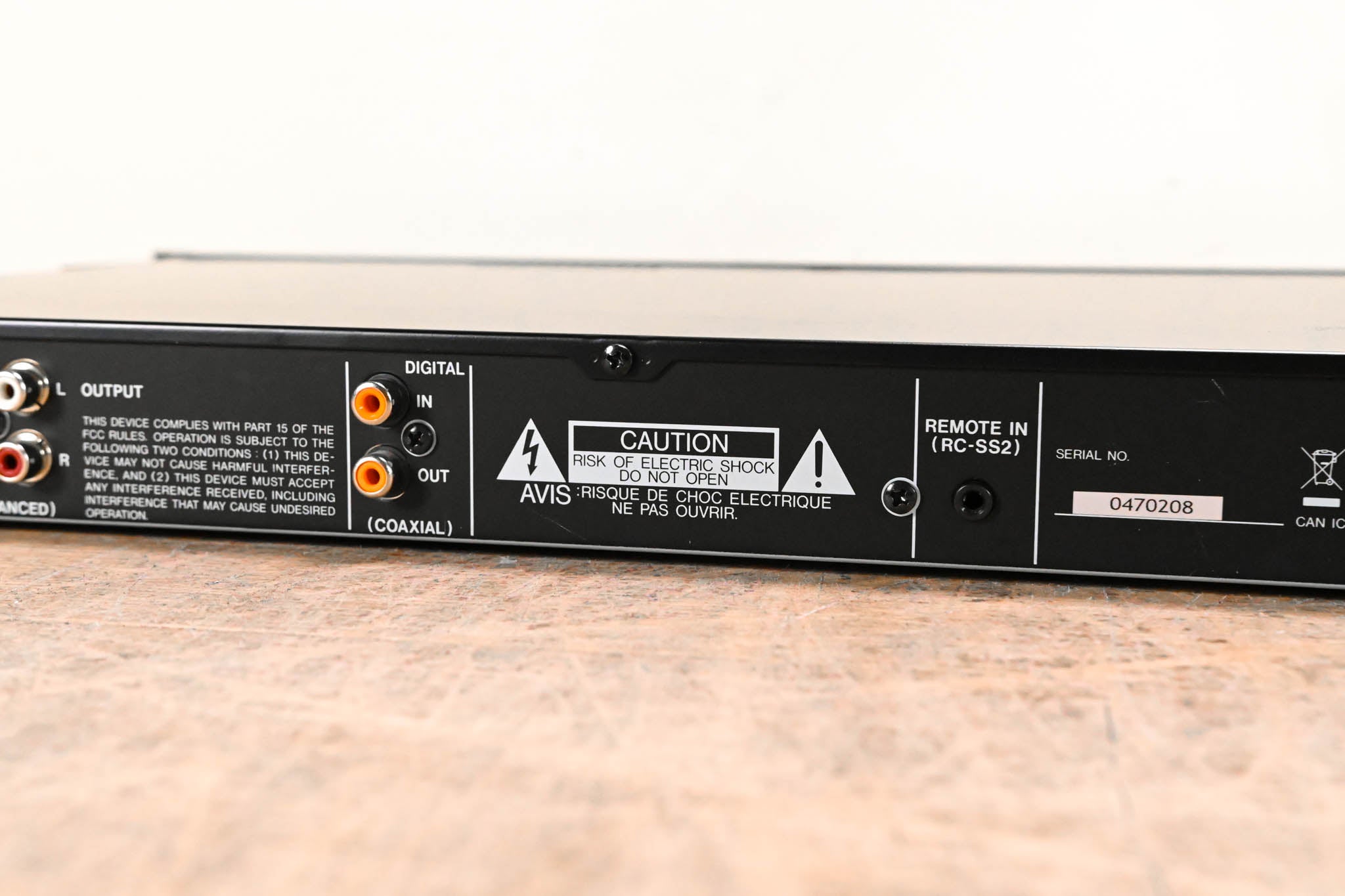 TASCAM SS-R100 Solid State Digital Digital Audio Recorder