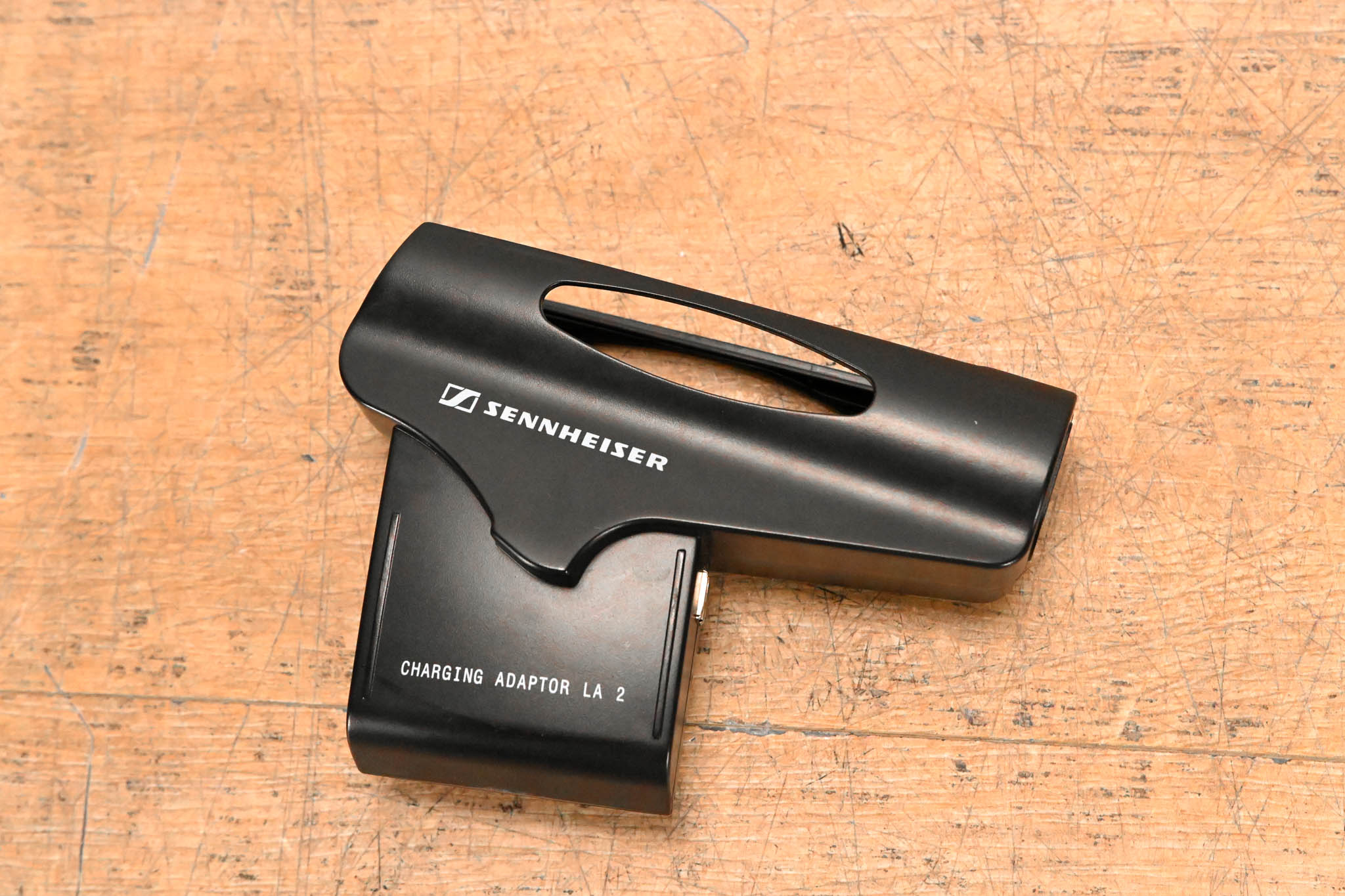 Sennheiser LA 2 Charging Adapter