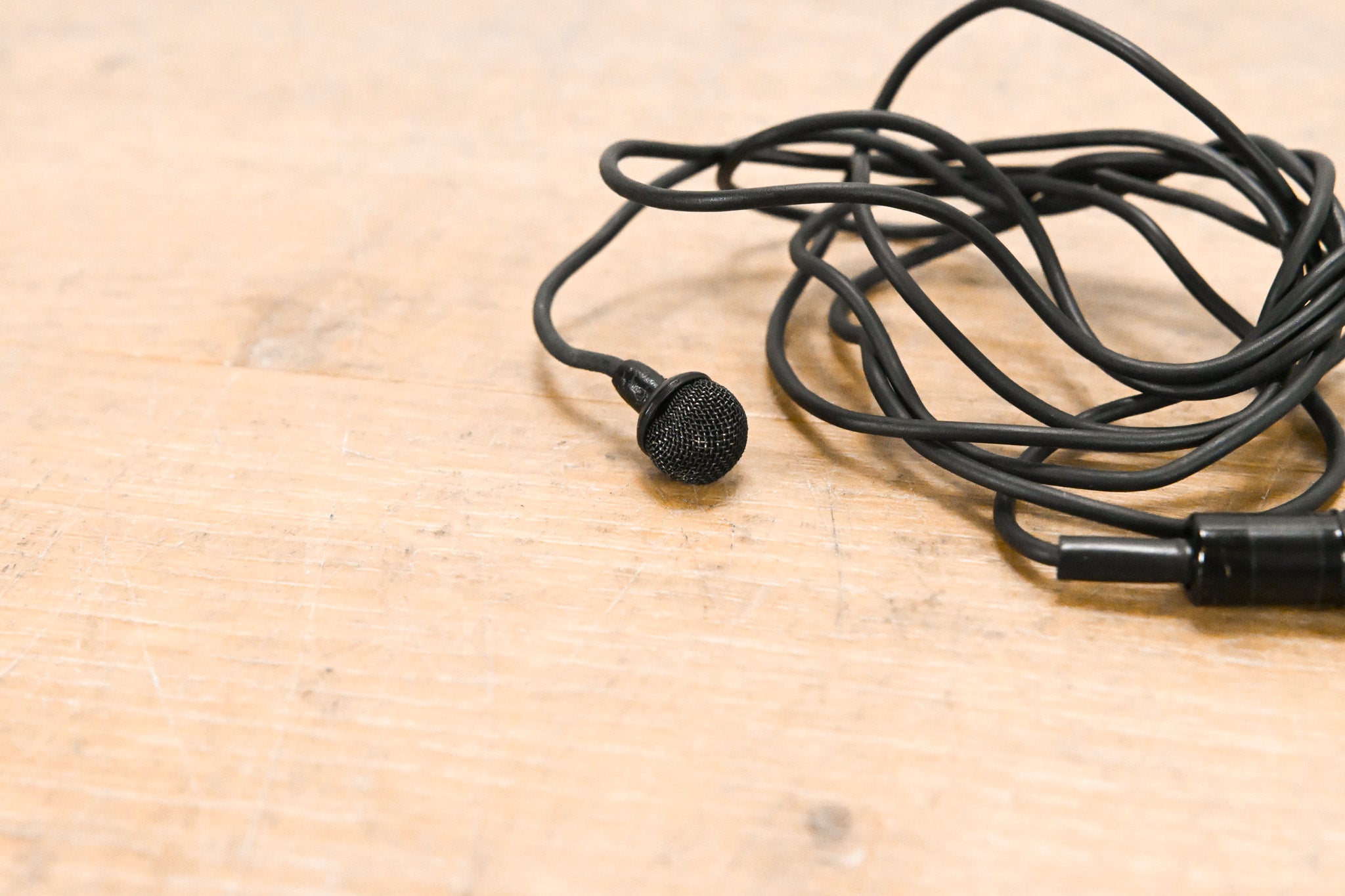 Sennheiser MKE 2 Lavalier Lapel Microphone w/ Locking 3.5mm Connector