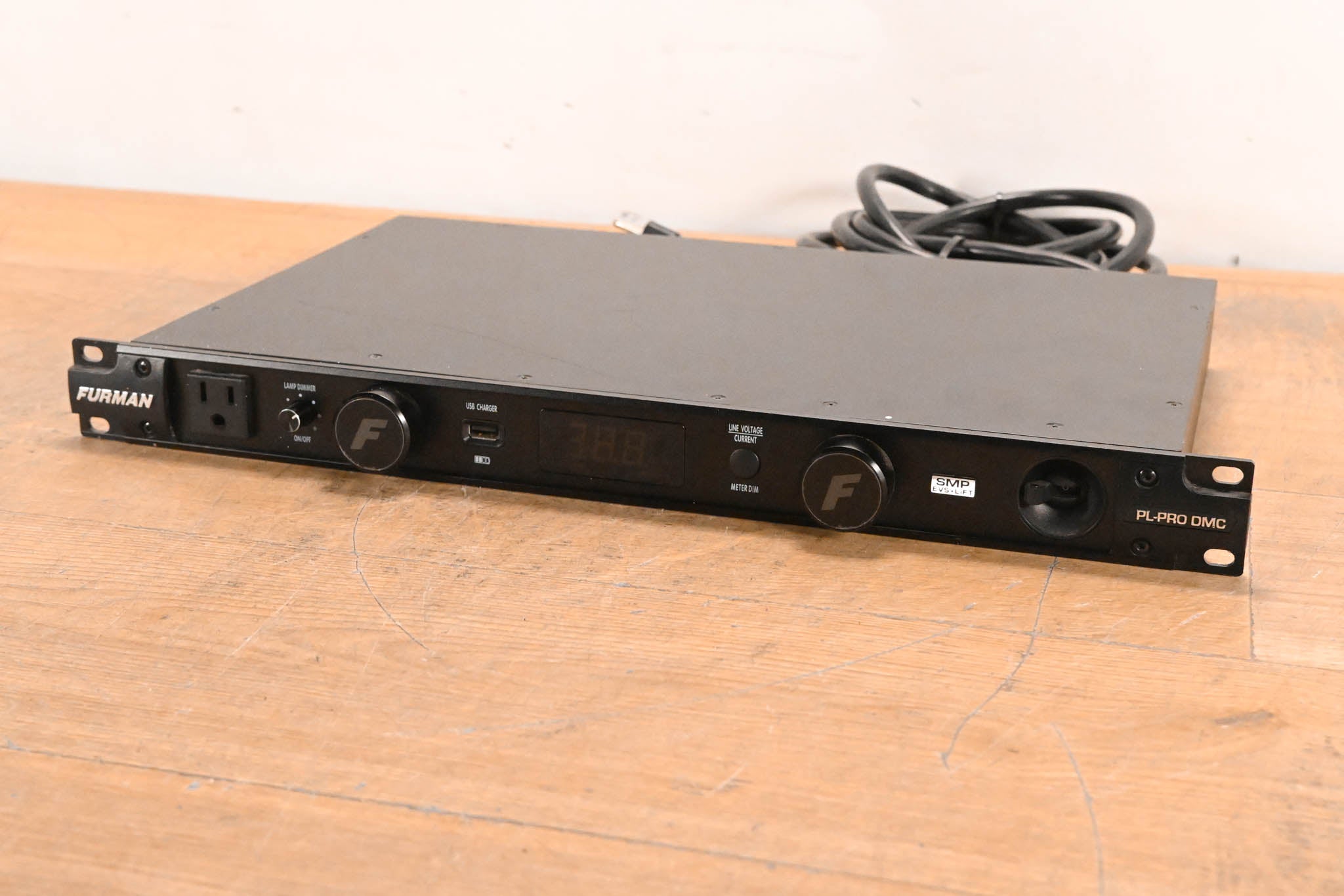 Furman PL-PRO DMC 20A Power Conditioner with Lights & Voltmeter/Ammeter