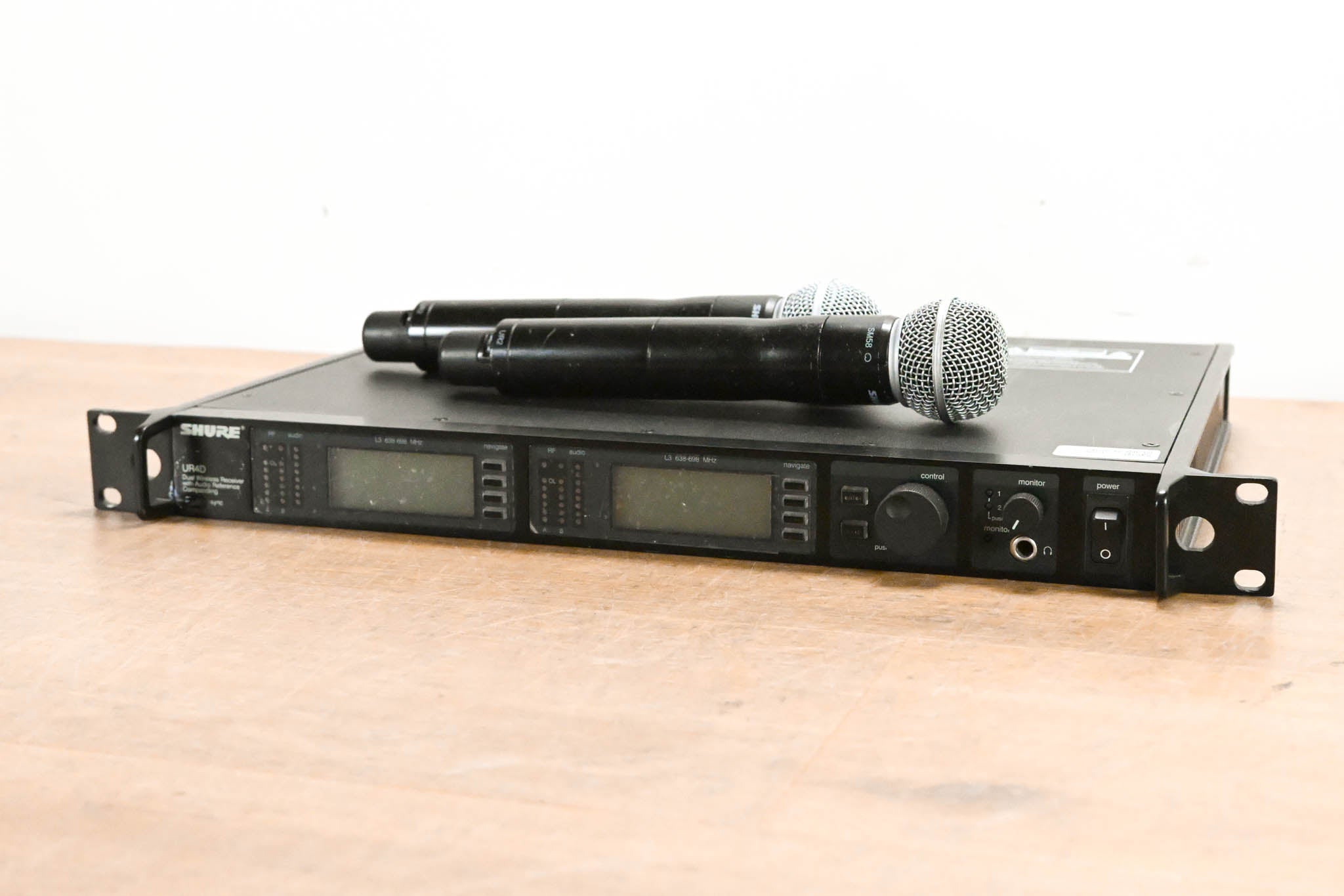 Shure UR4D Wireless Receiver w/ two UR2/SM58 Handheld Mics - L3 Band