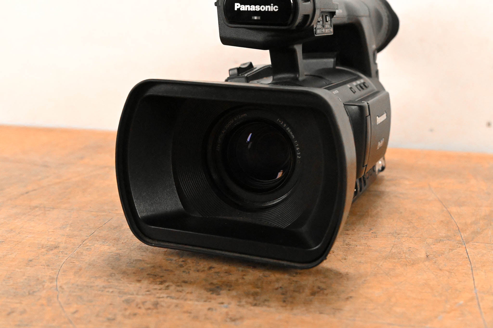 Panasonic AG-HPX255P P2 HD Handheld Camcorder