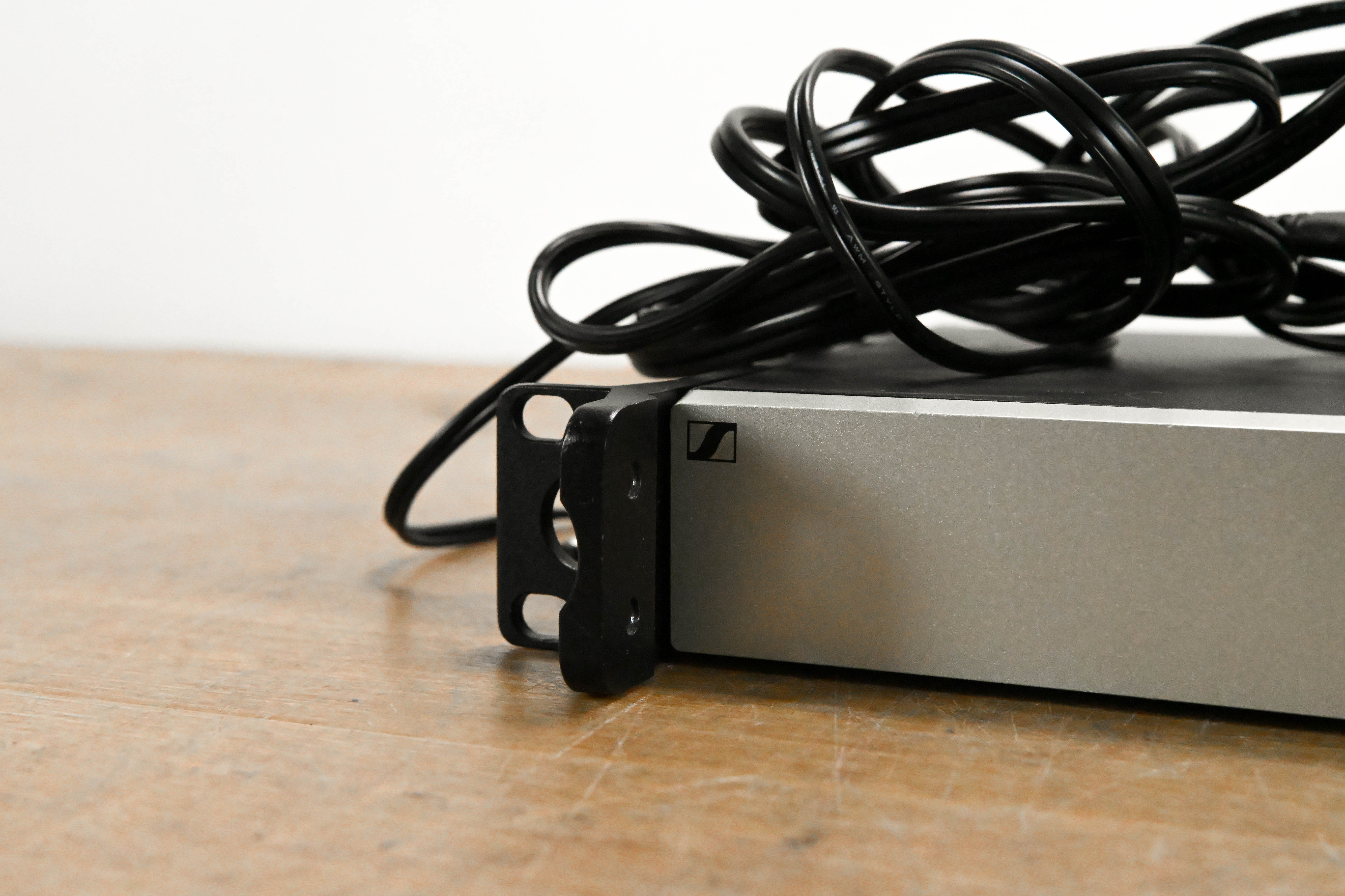Sennheiser EW-D ASA Active Antenna Splitter 470-694 MHz
