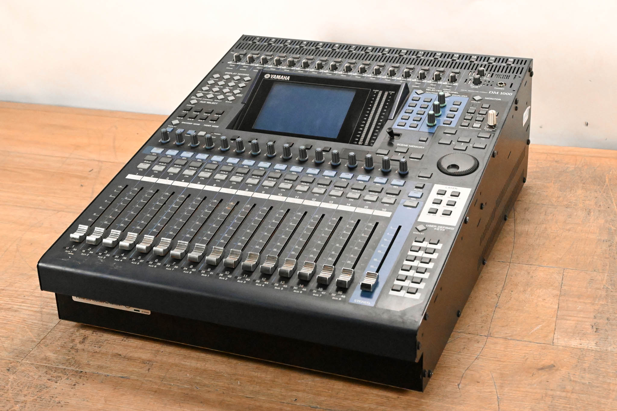 Yamaha DM1000 48-Channel Digital Audio Mixing Console