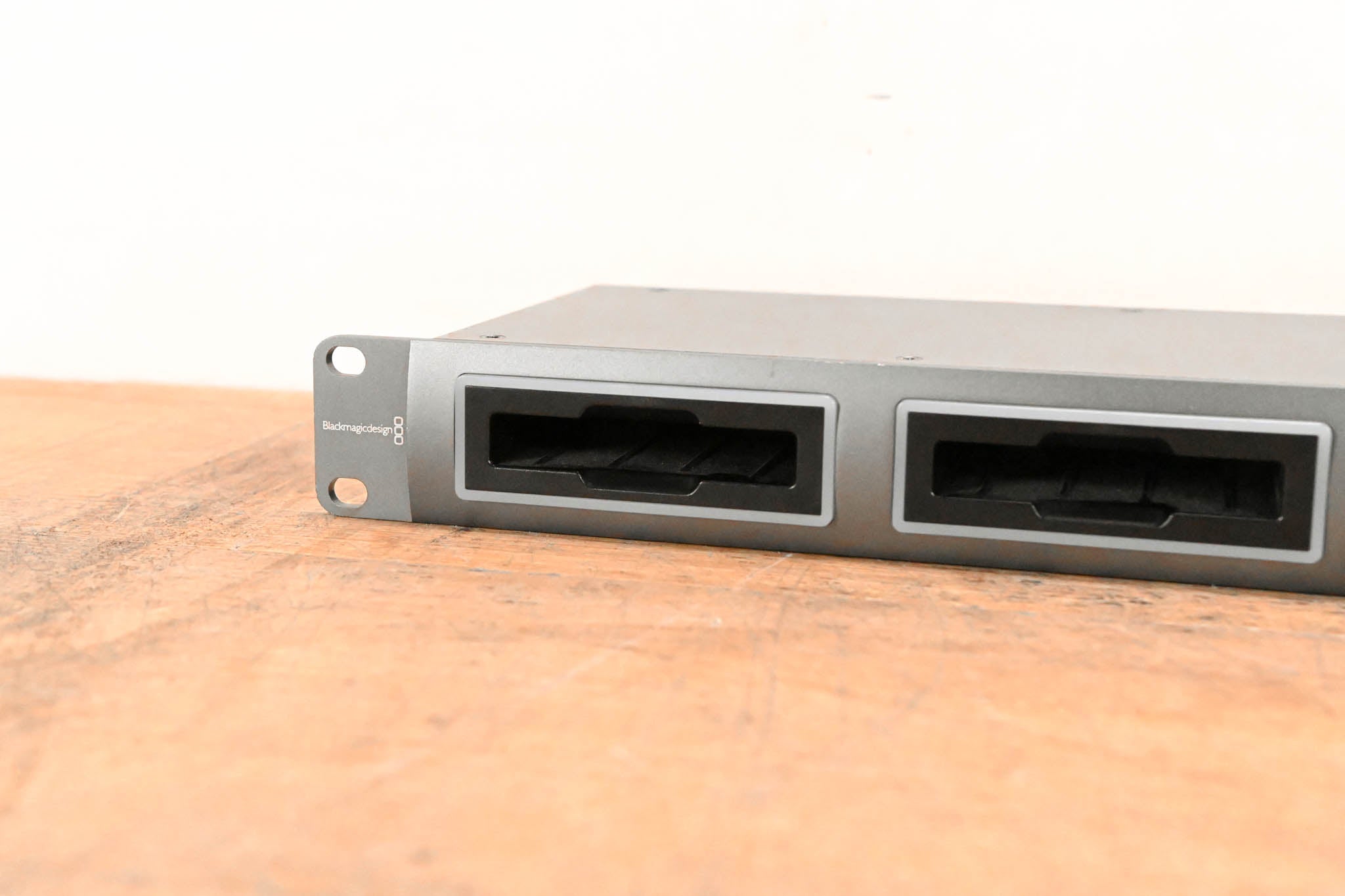 Blackmagic Design HyperDeck Studio 2