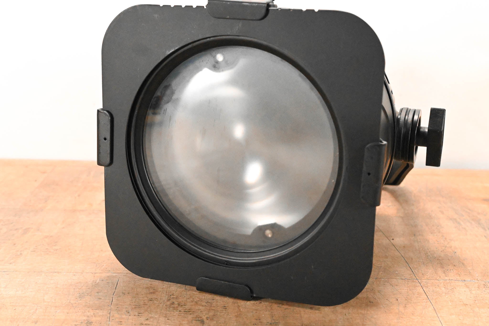 Elation Fuze Par Z120 IP 120W RGBW LED Par with Zoom (NO POWER SUPPLY)