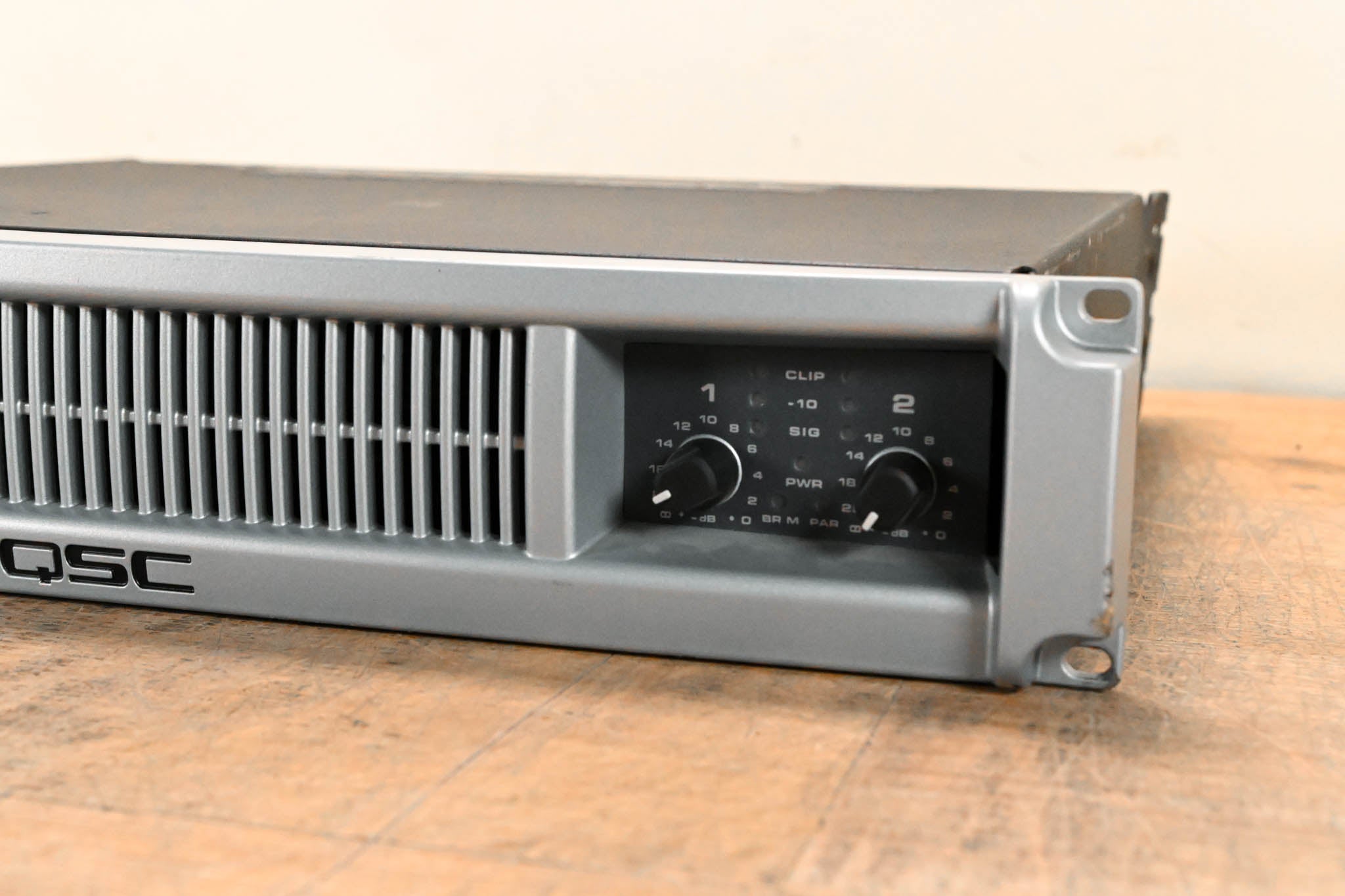 QSC PLX1802 2-Channel Power Amplifier