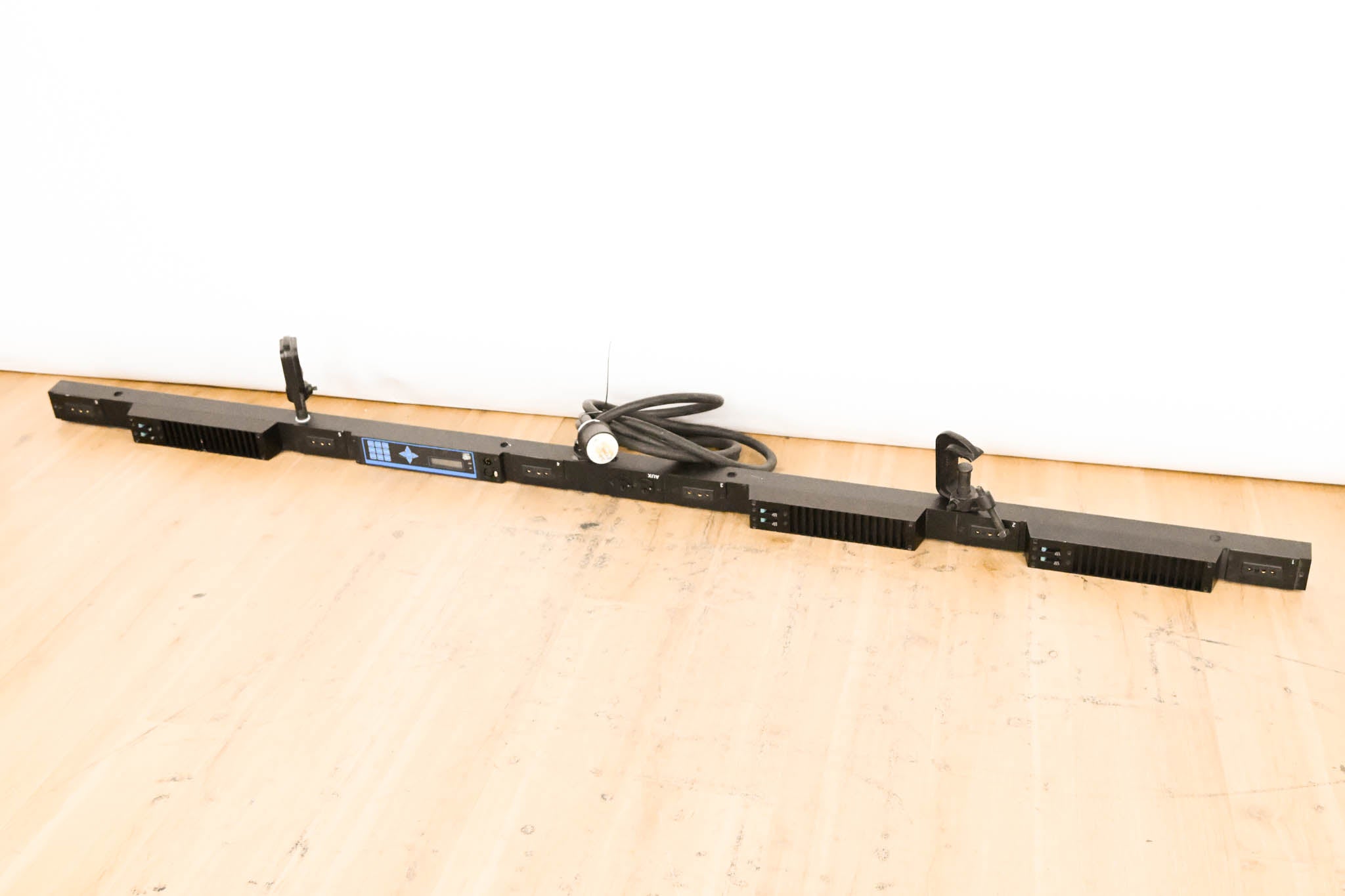 ETC SB6-10M 6 x 10A (1200W) SmartBar with Stage Pin Connectors