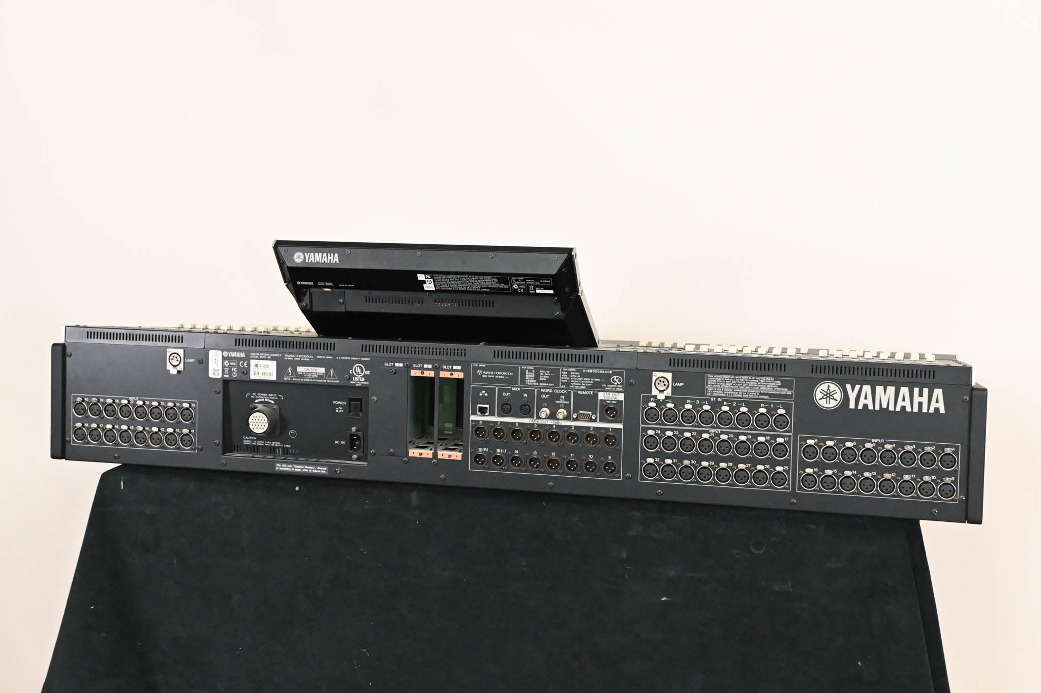 Yamaha M7CL-48 48-Channel Digital Audio Mixing Console
