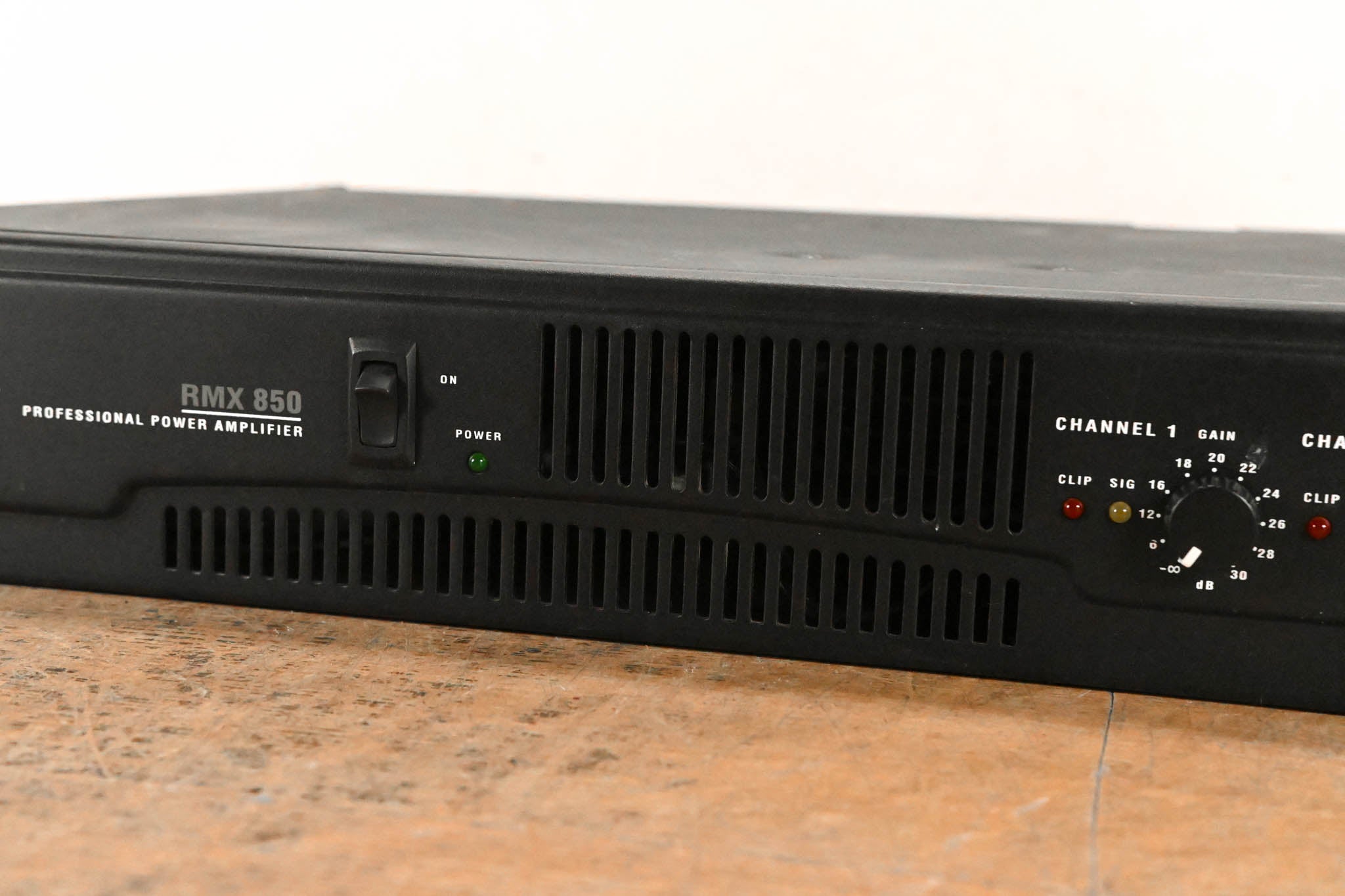 QSC RMX850 2-Channel Power Amplifier