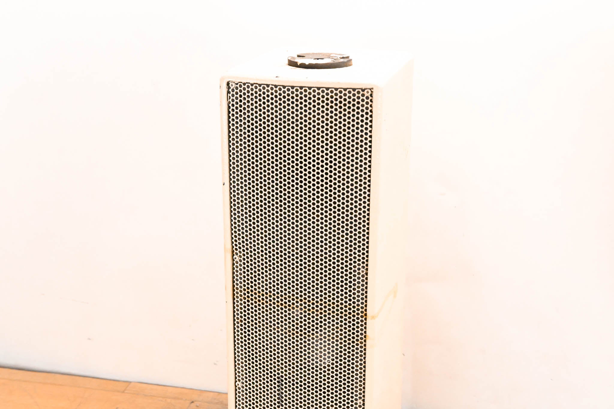 EAW UB52 Two-Way Full-Range Loudspeaker - White