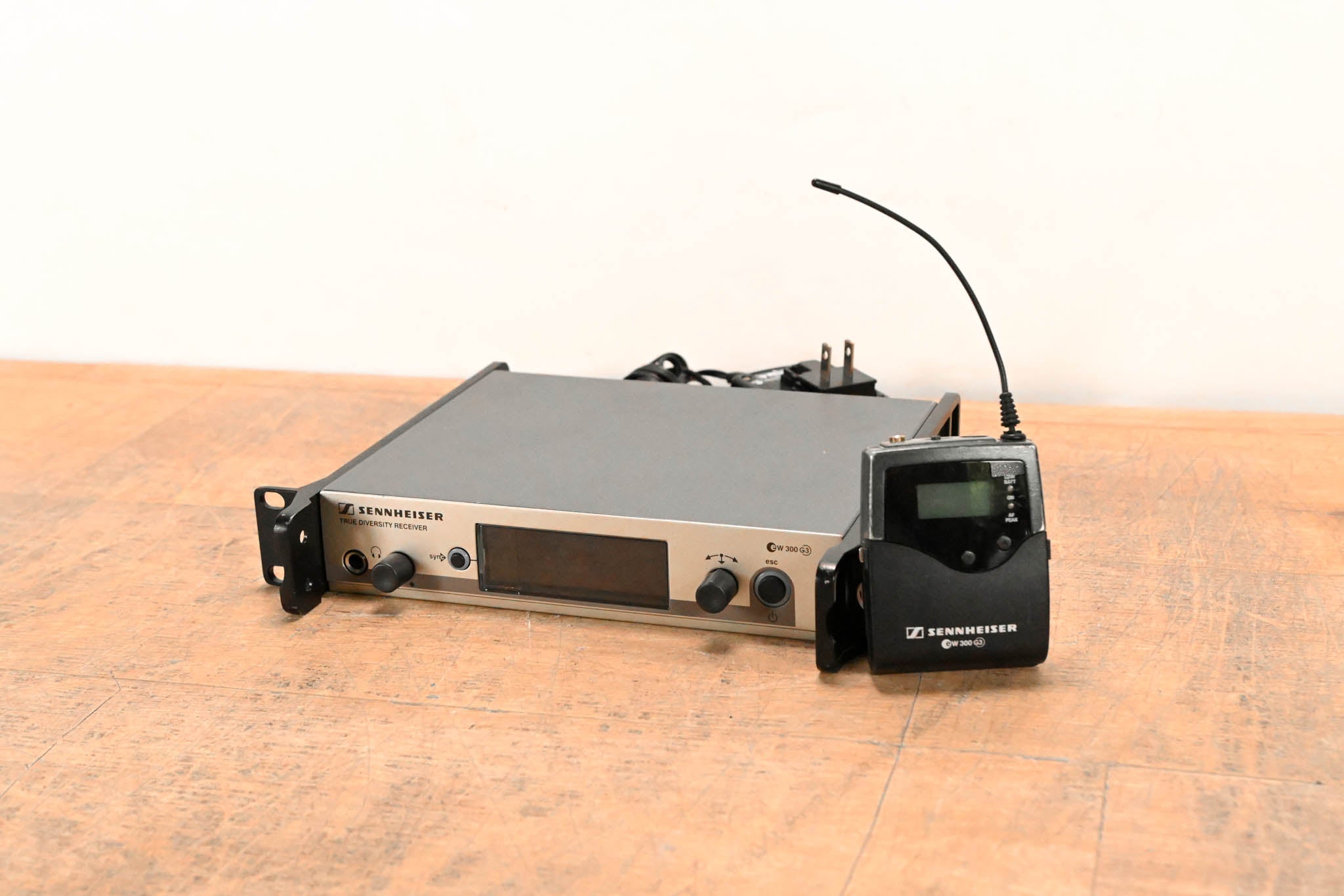 Sennheiser ew 300 G3 Bodypack Wireless System 516-558MHz