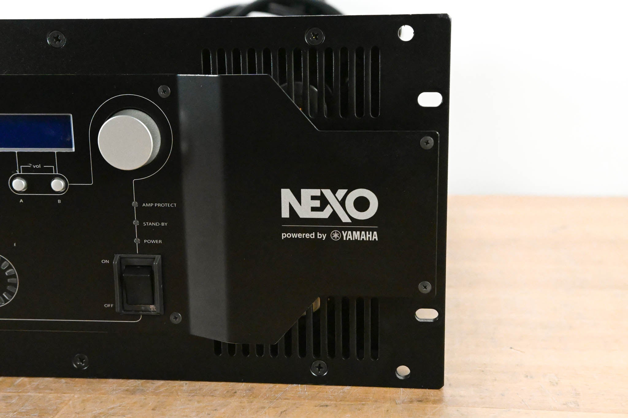 NEXO NXAMP4x4 4-Channel Power Amplifier and Loudspeaker Controller