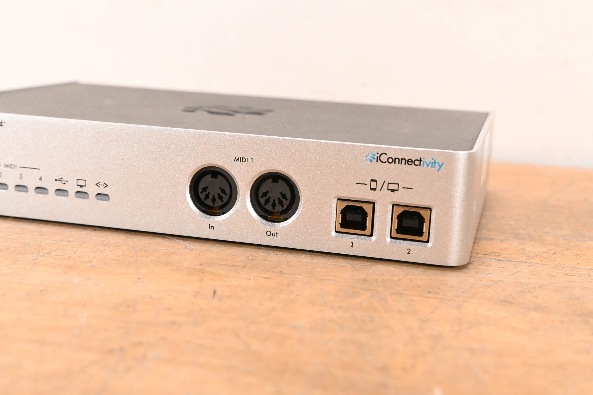 iConnectivity iConnectMIDI4+ USB + Lightning iOS MIDI Interface (NO PSU)