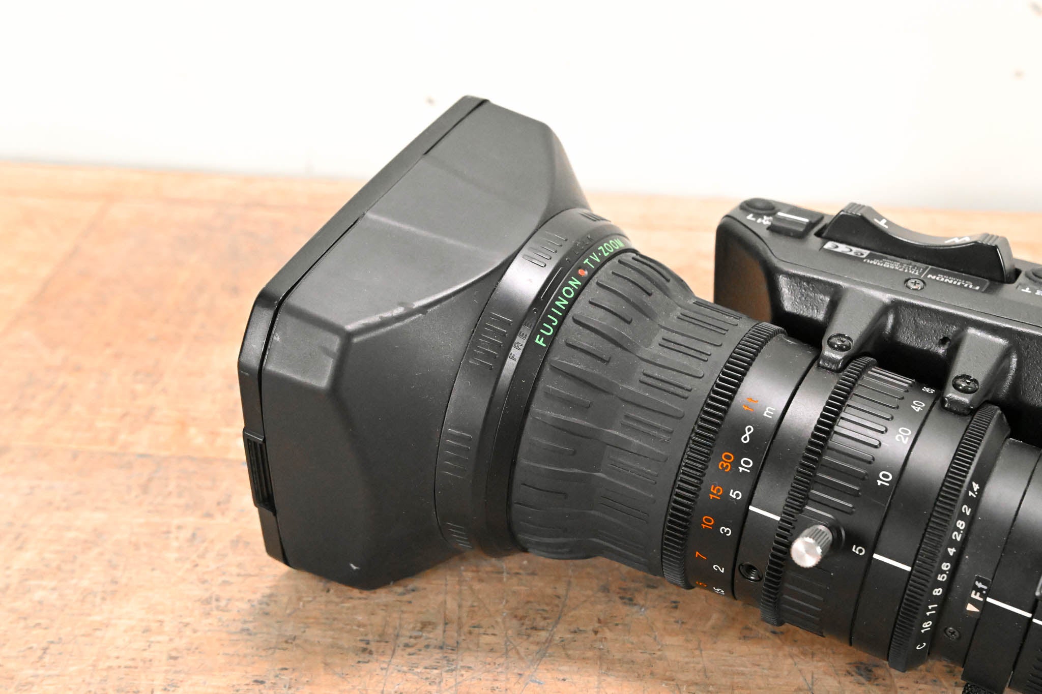 Fujinon Th17x5BRMU Broadcast Zoom Lens - 1:1.4/5-85mm