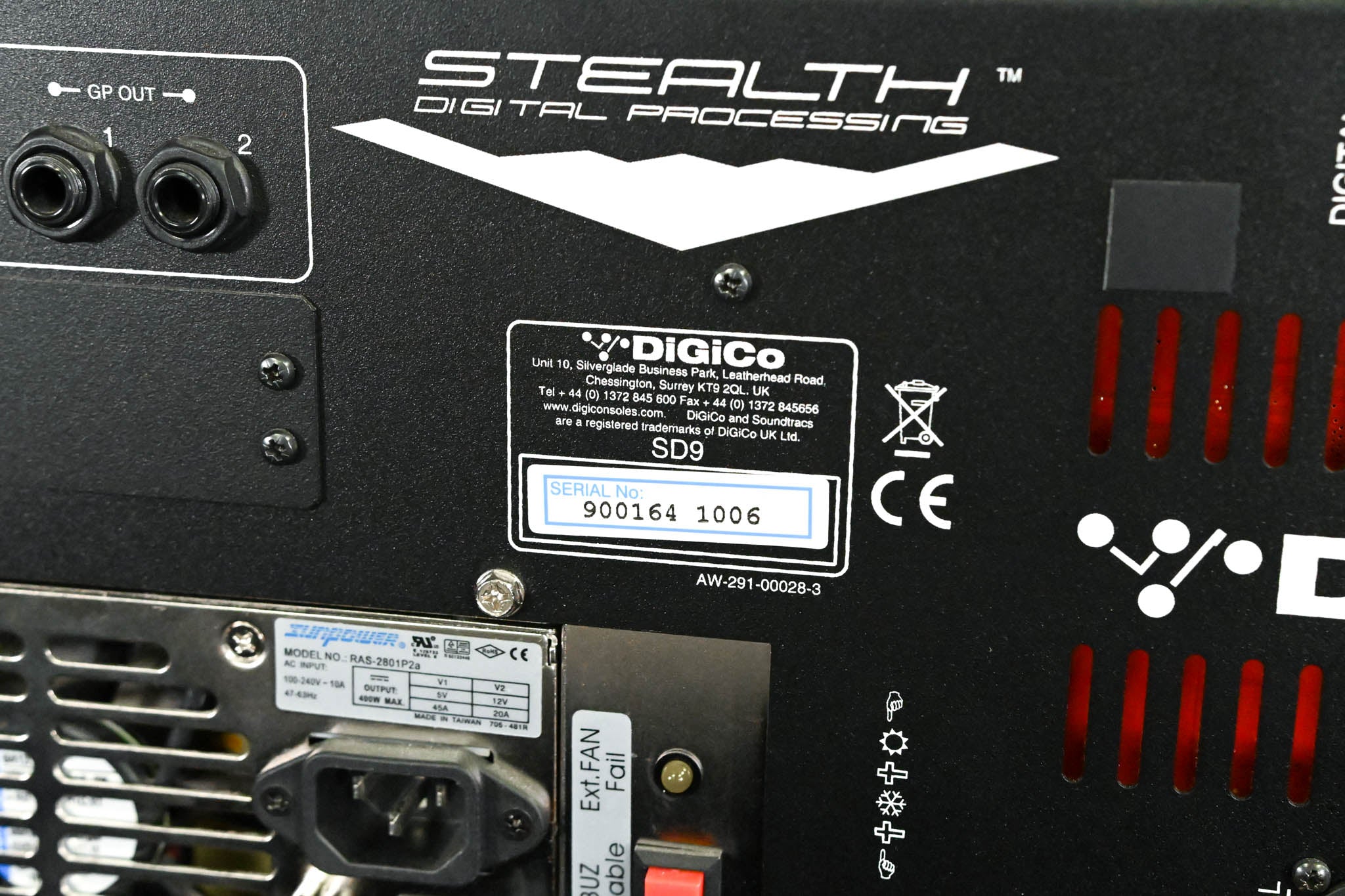 DiGiCo SD9 Digital Mixing Console with Road Case