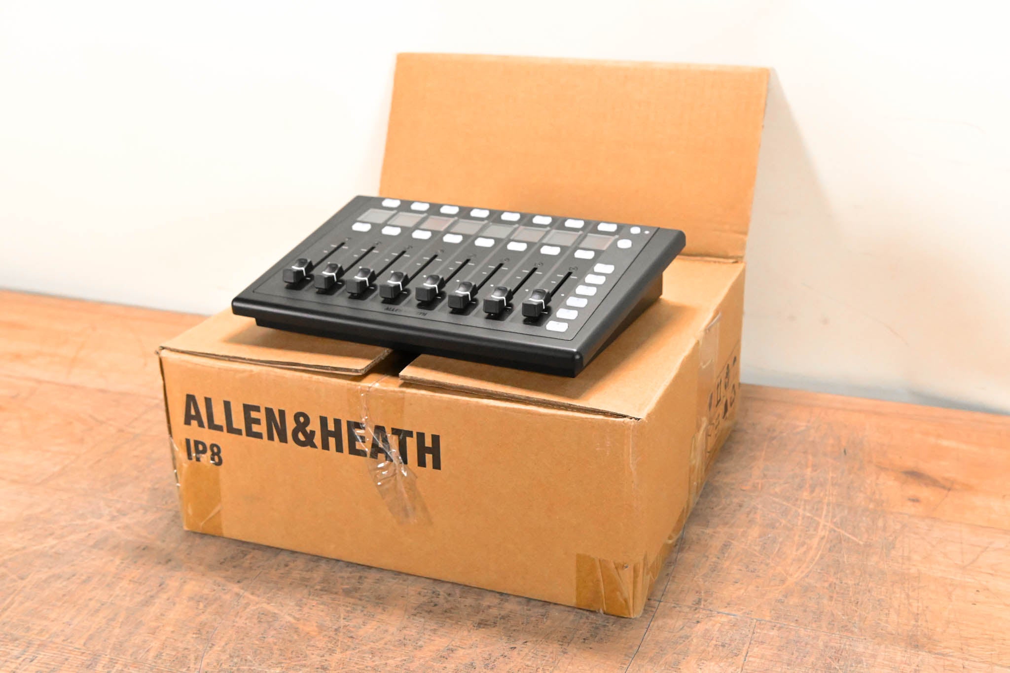Allen & Heath IP8 8-Fader Remote Controller for dLive/Avantis/AHM