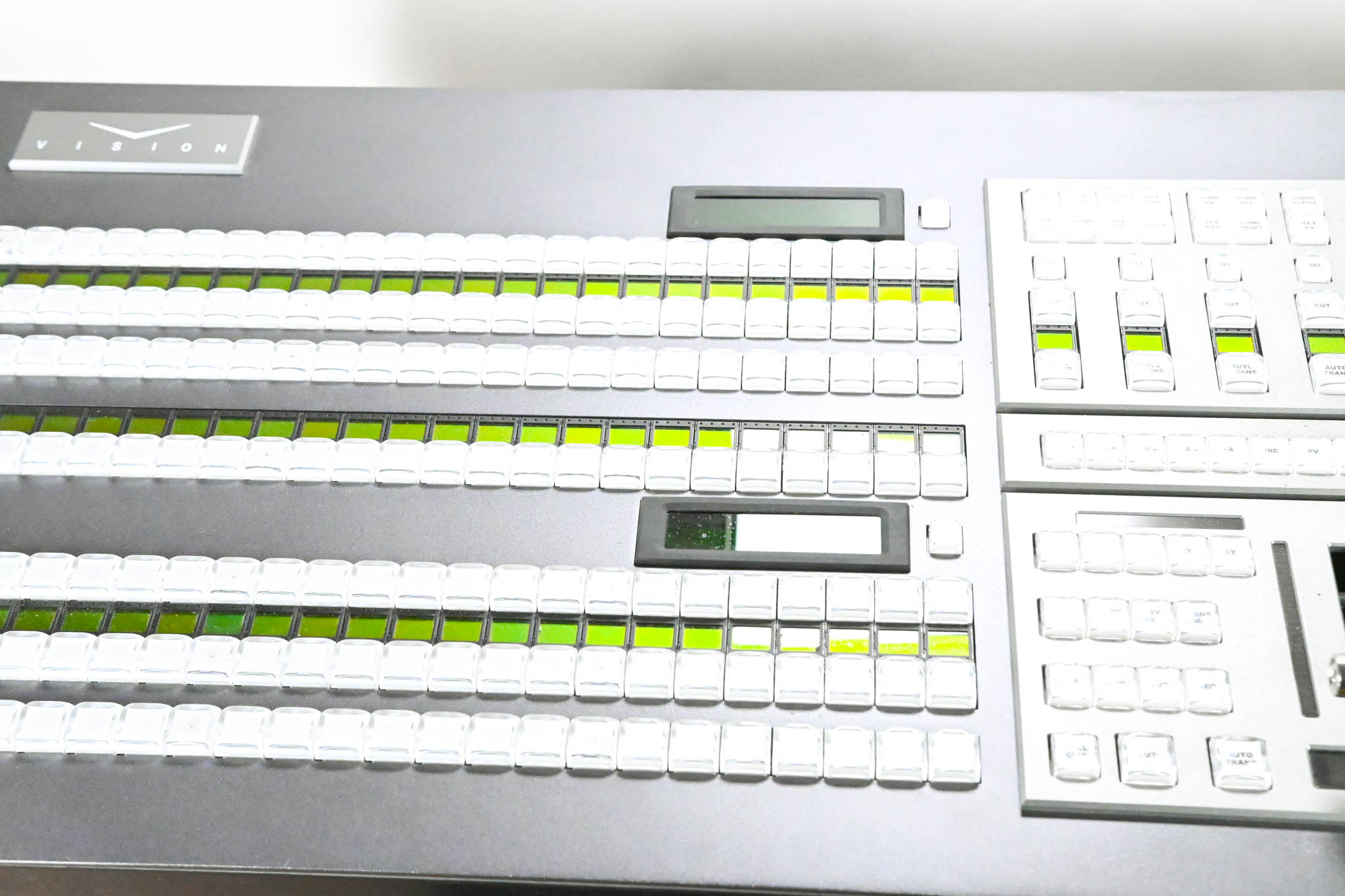 Ross Vision QMD 2 M/E Live Production Engine w/ Vision 2M Control Panel