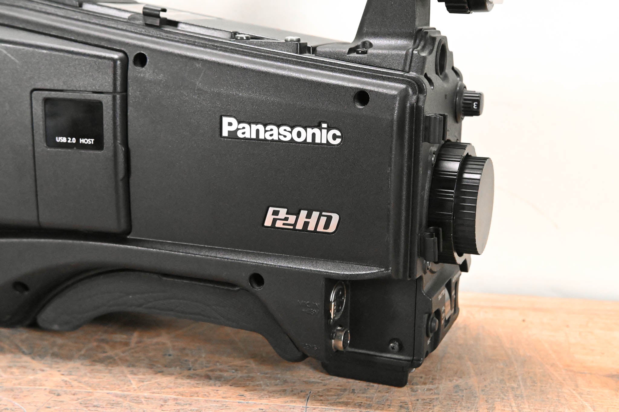 Panasonic AG-HPX610P P2 HD Shoulder-Mount Camcorder