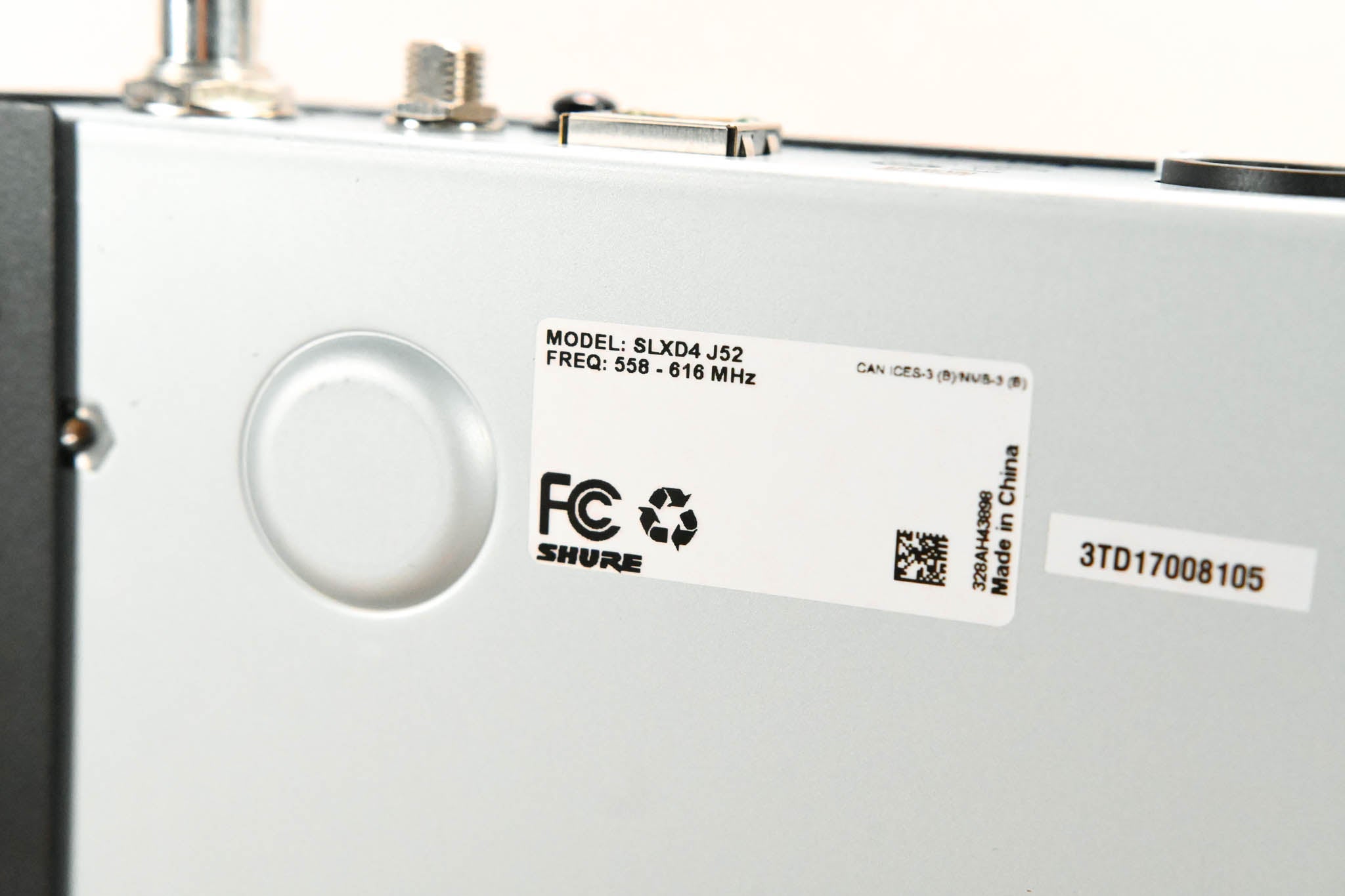 Shure SLXD4 Wireless Receiver - J52 Band: 558-602 / 614-616 MHz (NO PSU)