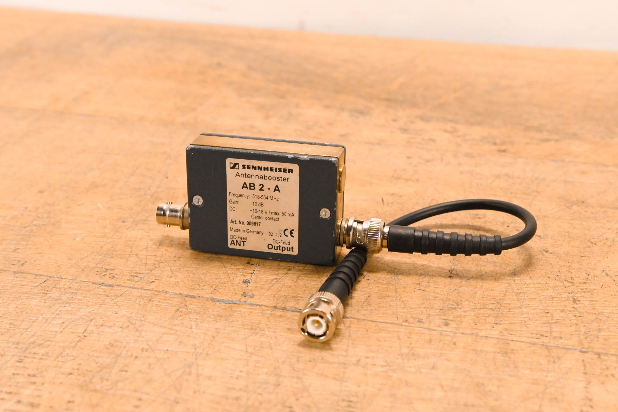 Sennheiser AB2-A Antenna Booster - A Range: 518-554 MHz