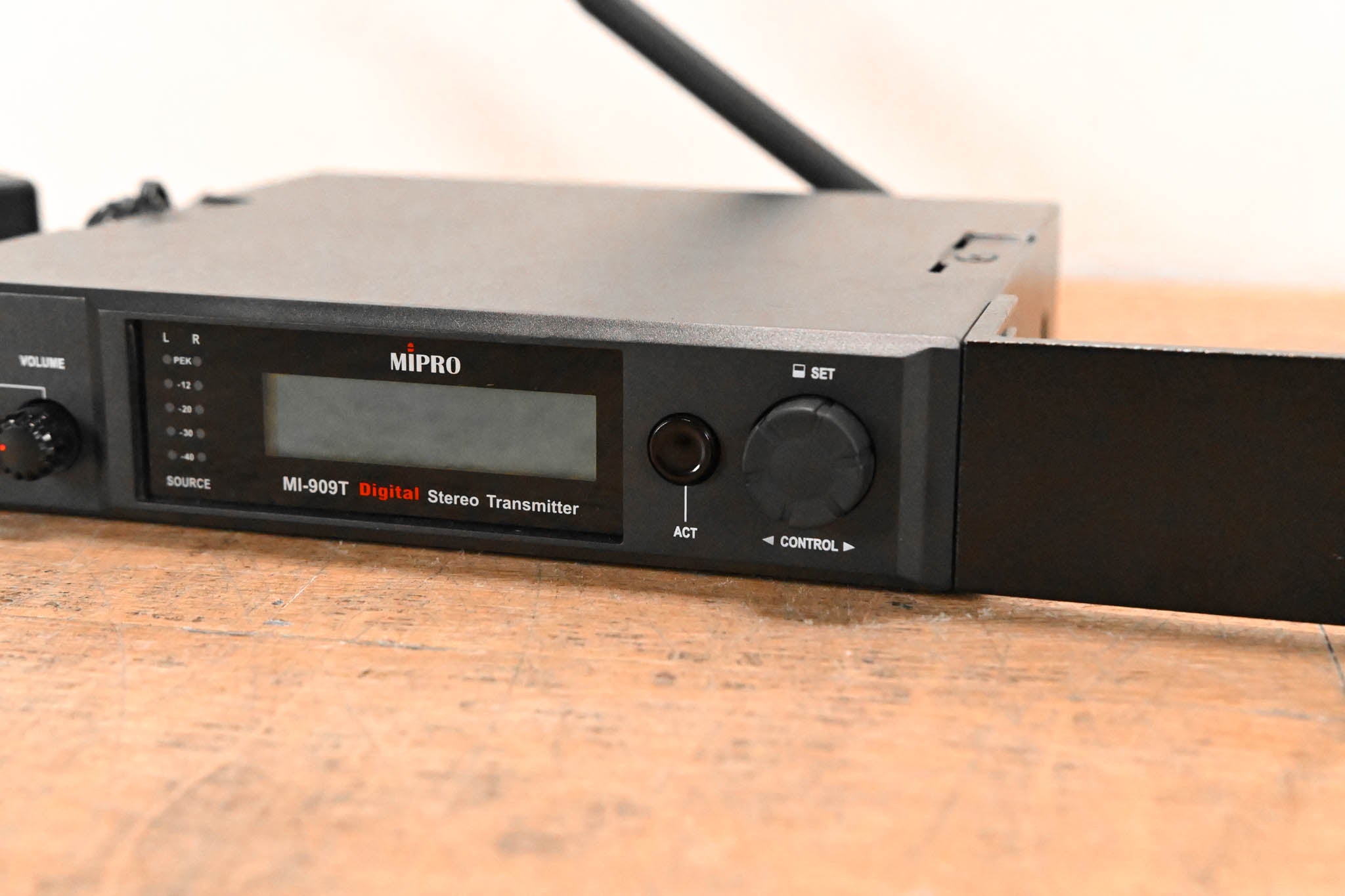 Mipro MI-909T UHF Digital Stereo Transmitter - 5E Band
