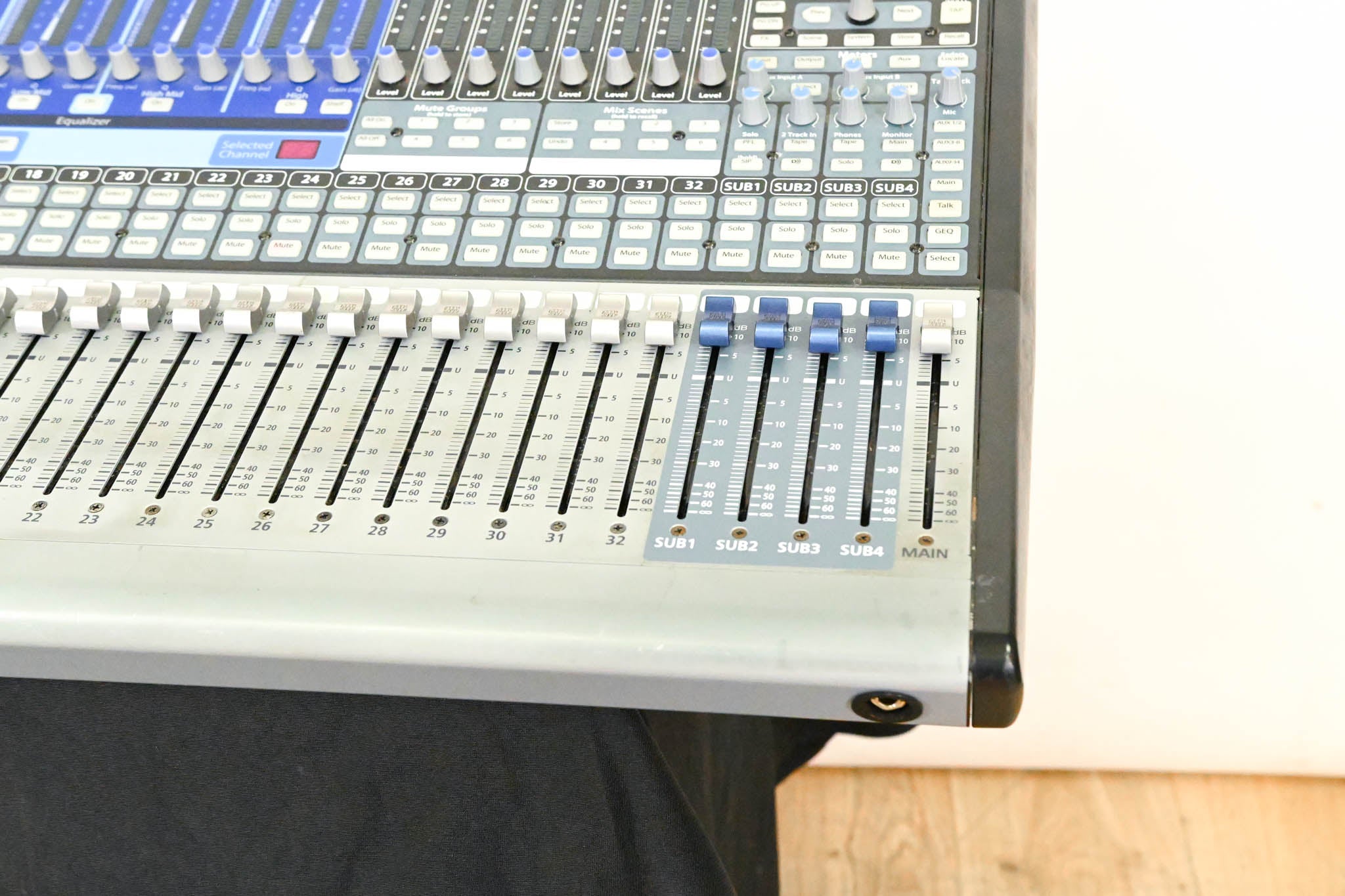 PreSonus StudioLive 32.4.2AI 32-Channel Digital Mixer