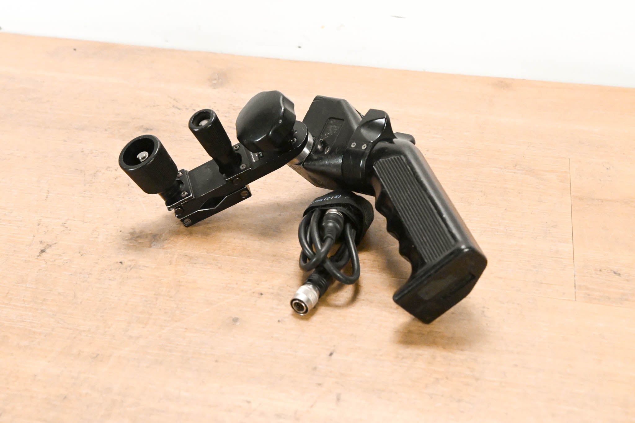Fujinon SRD-51B Zoom Controller with MCA-1A Mounting Clamp