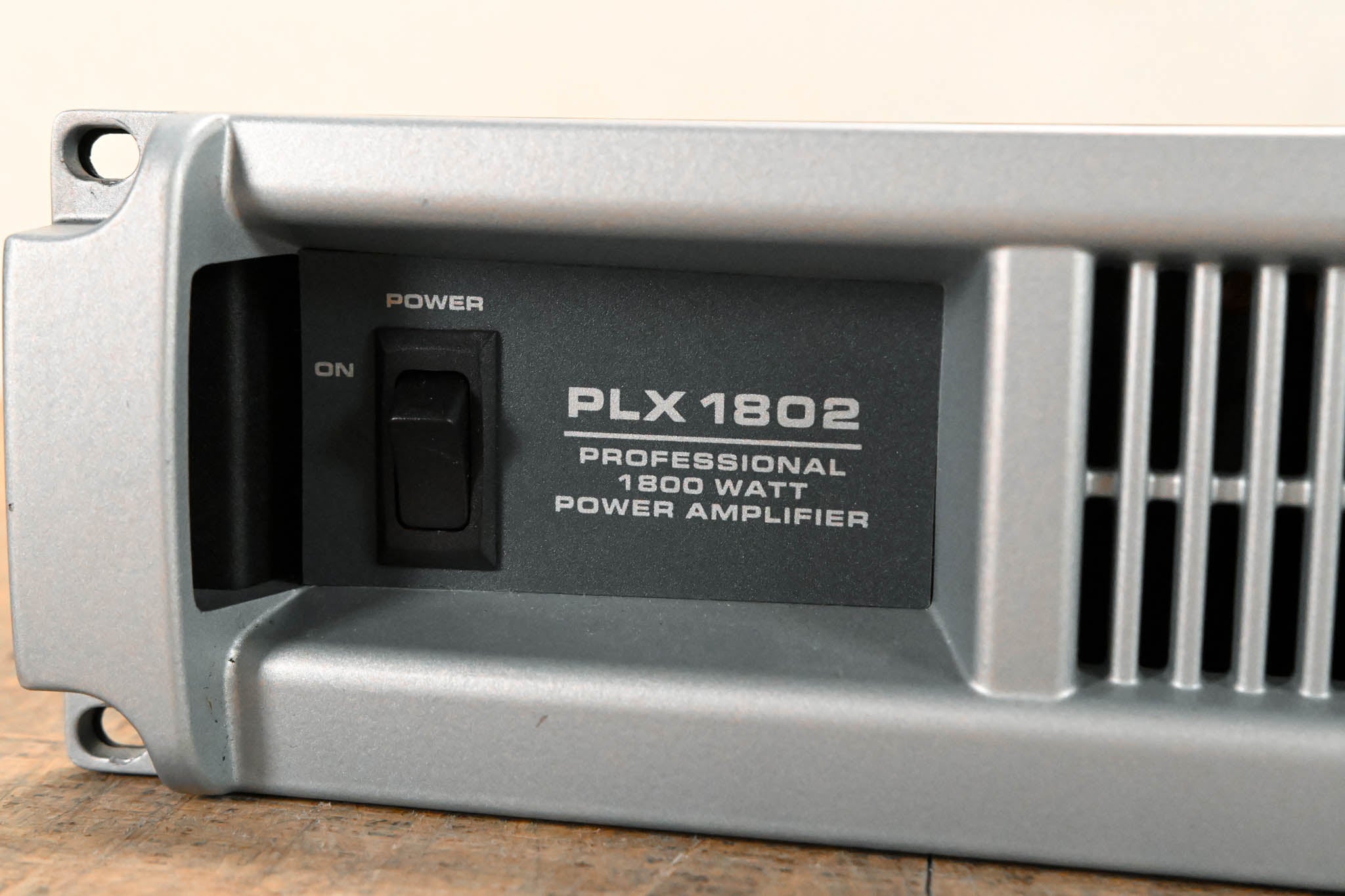QSC PLX1802 2-Channel Power Amplifier